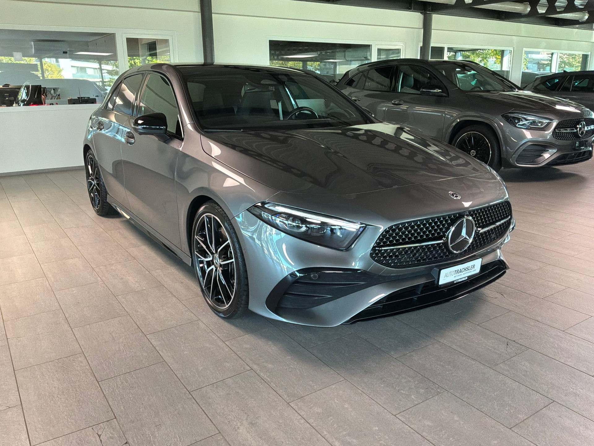 MERCEDES-BENZ A 250 4Matic 8G-DCT-image-2