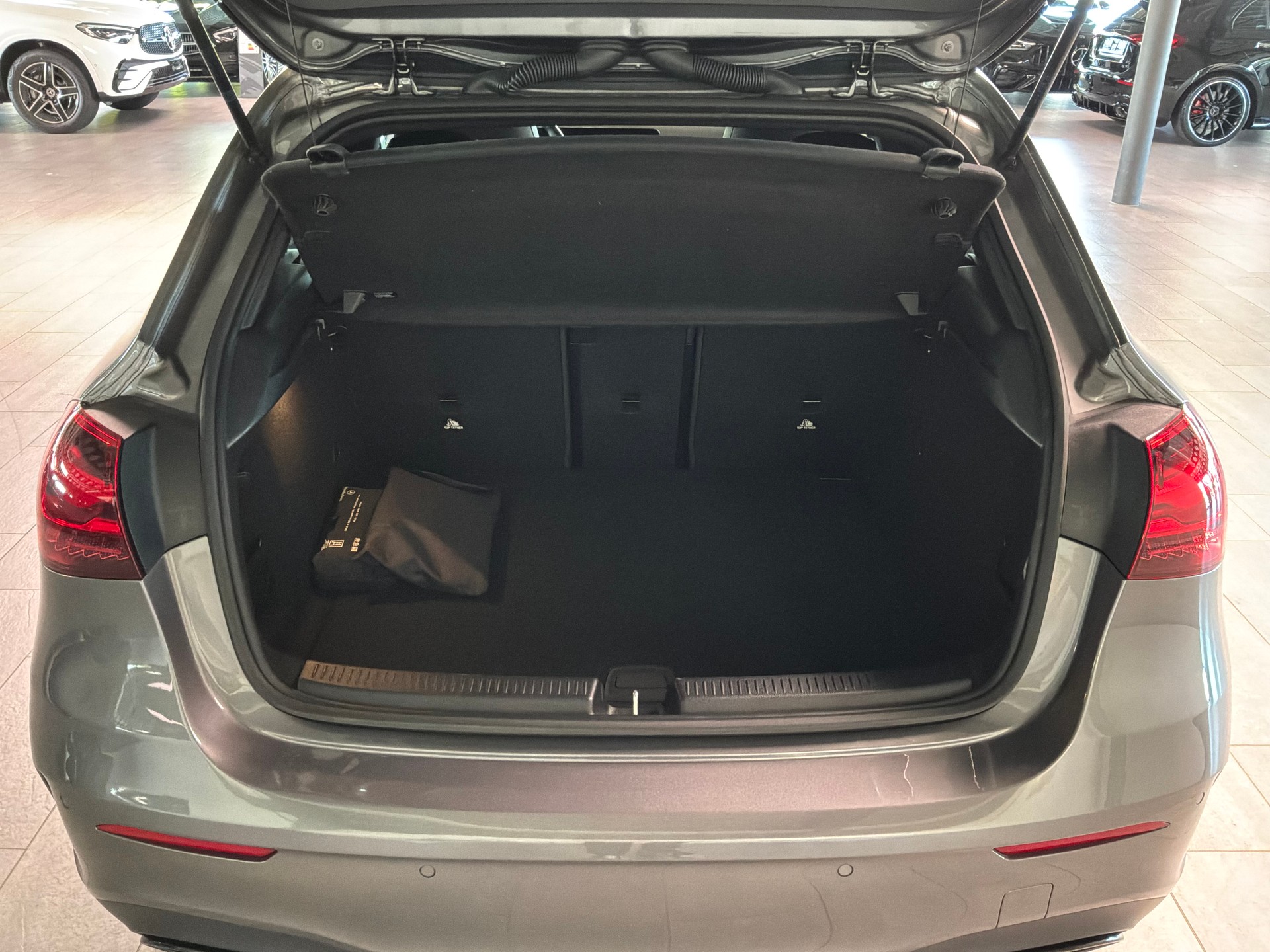 MERCEDES-BENZ A 250 4Matic 8G-DCT-image-6