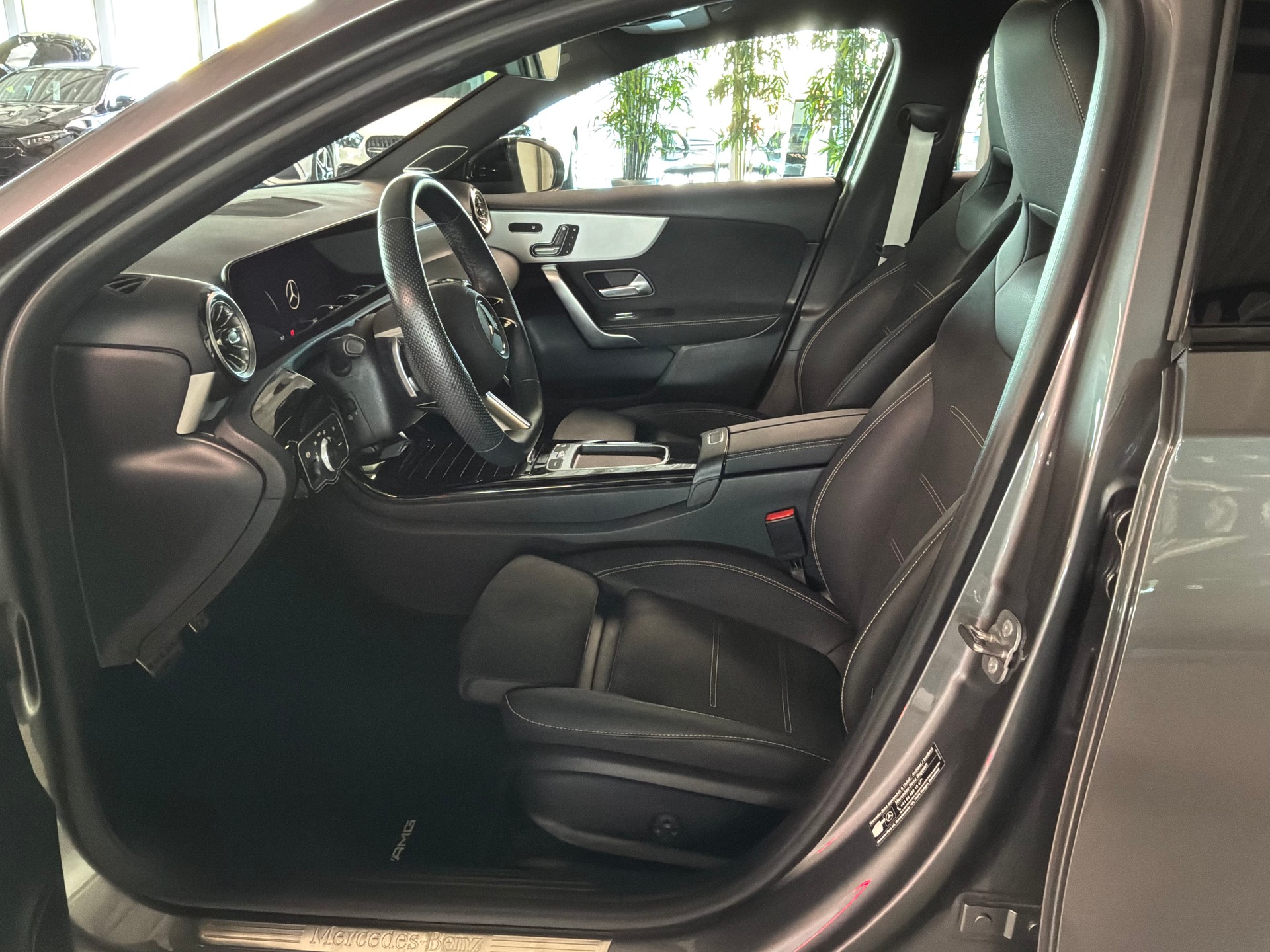 MERCEDES-BENZ A 250 4Matic 8G-DCT-image-8