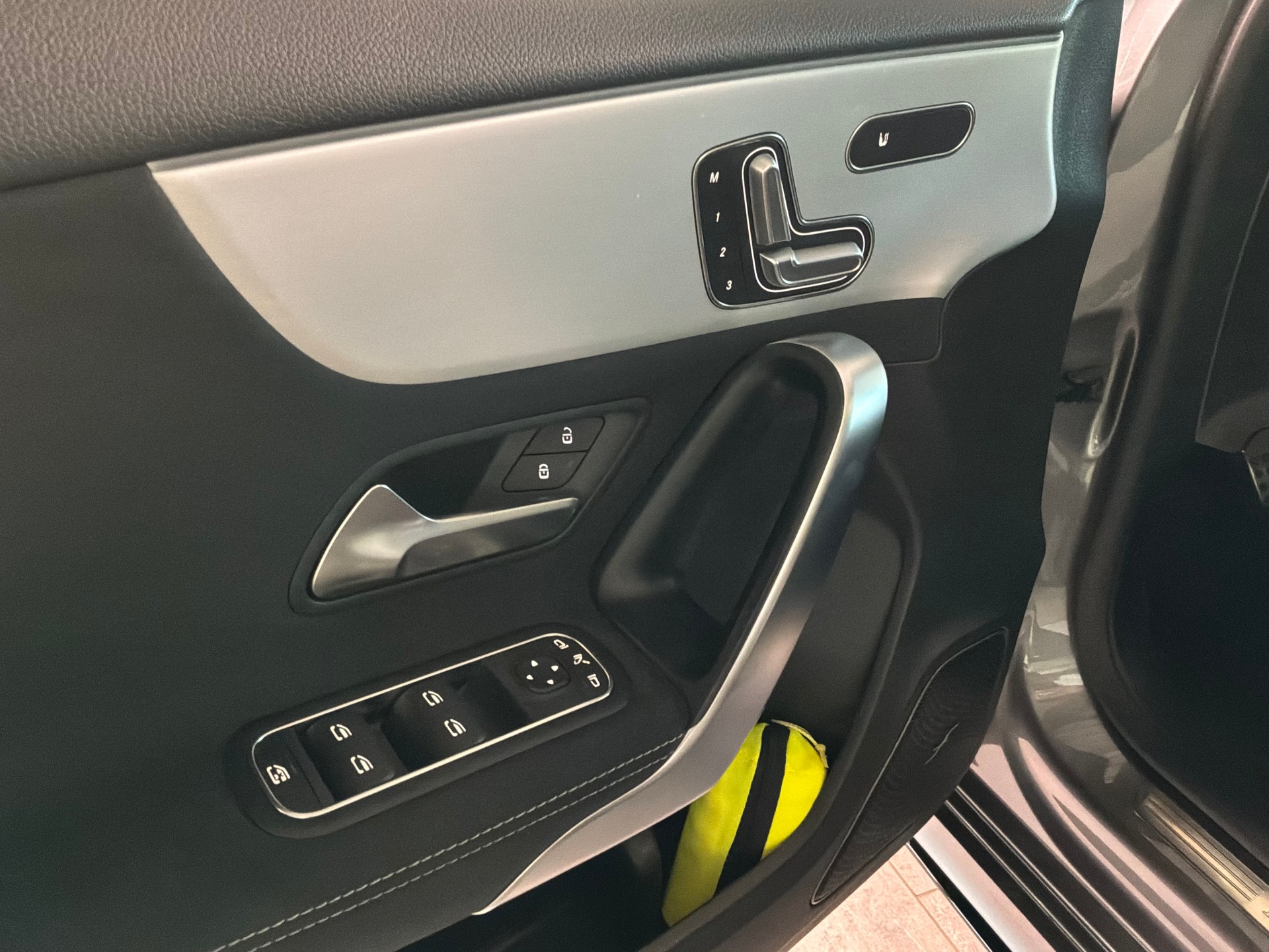 MERCEDES-BENZ A 250 4Matic 8G-DCT-image-12