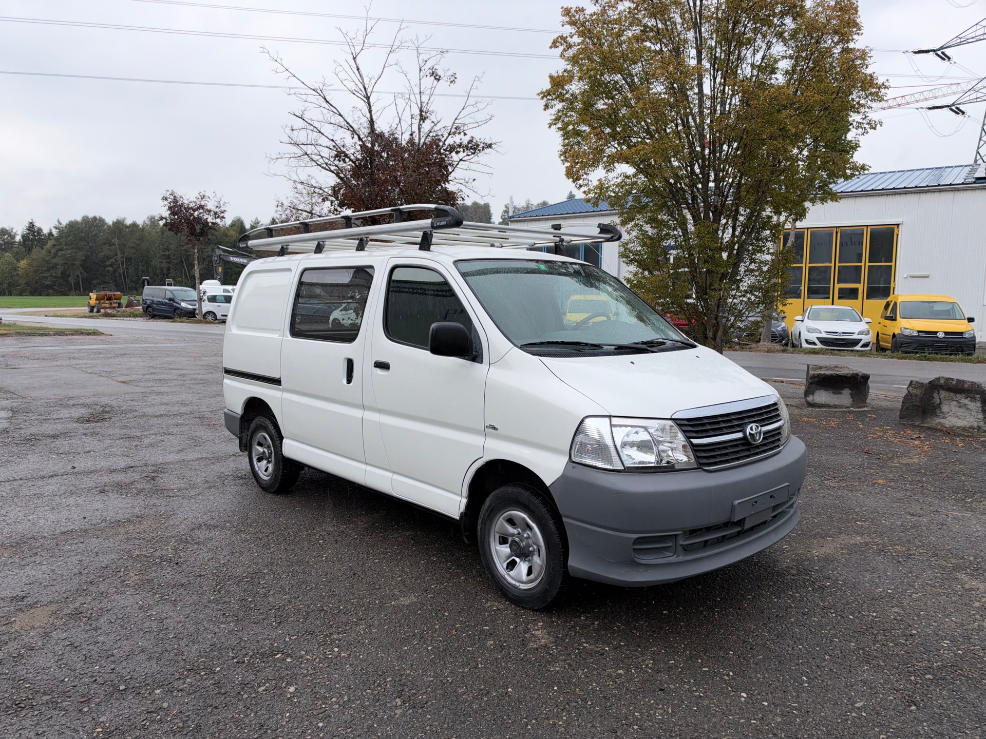 TOYOTA Hiace D-4D Kombi 4WD SWB-image-1