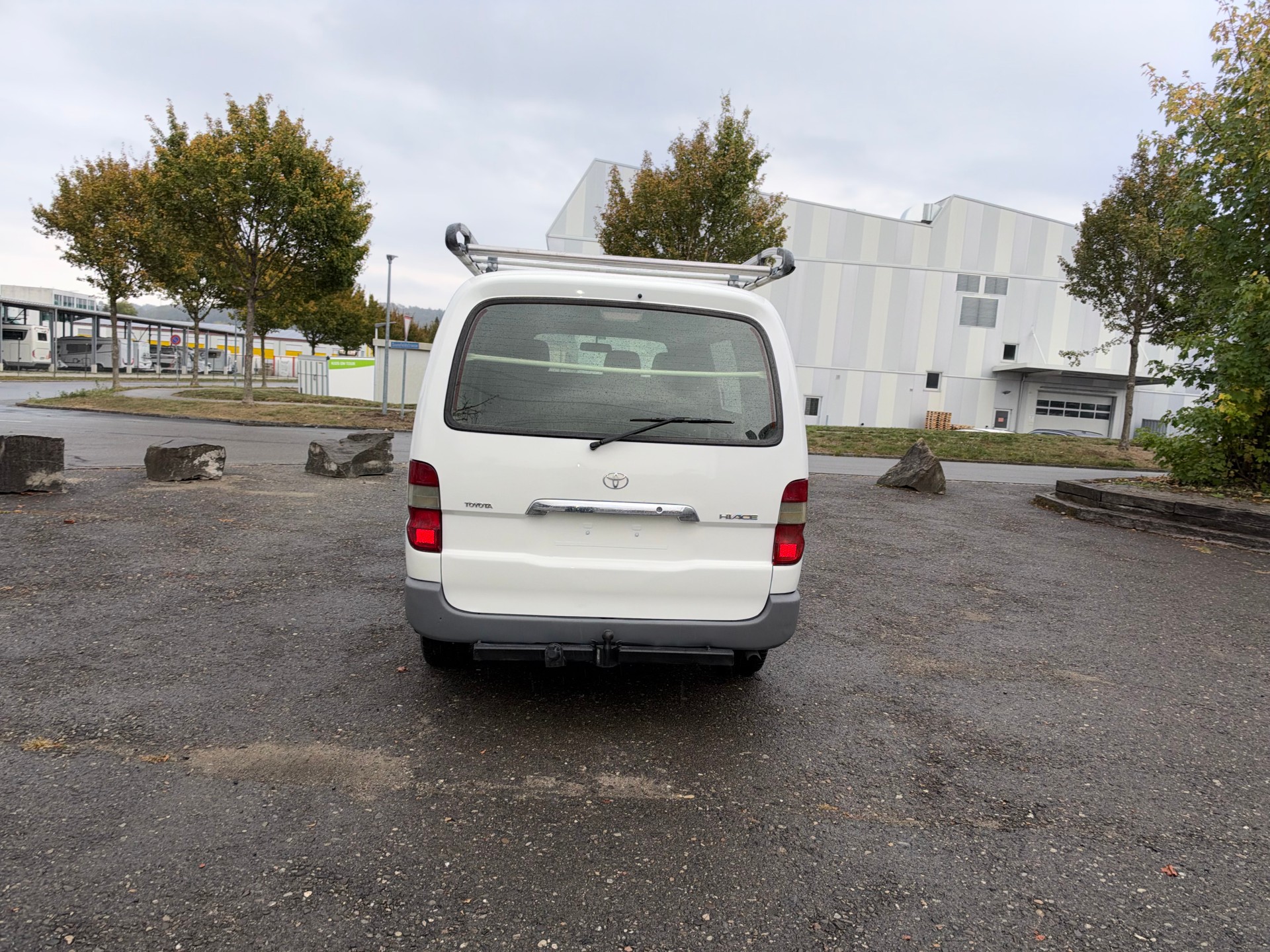 TOYOTA Hiace D-4D Kombi 4WD SWB-image-5
