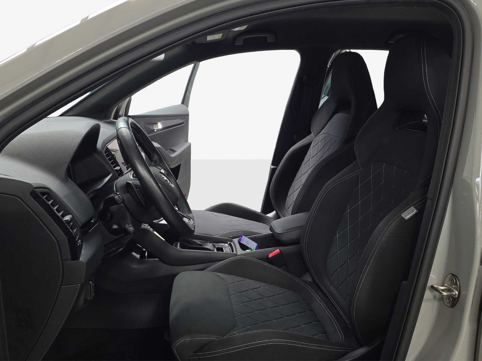 SKODA Karoq 1.5 TSI SportLine DSG-image-7