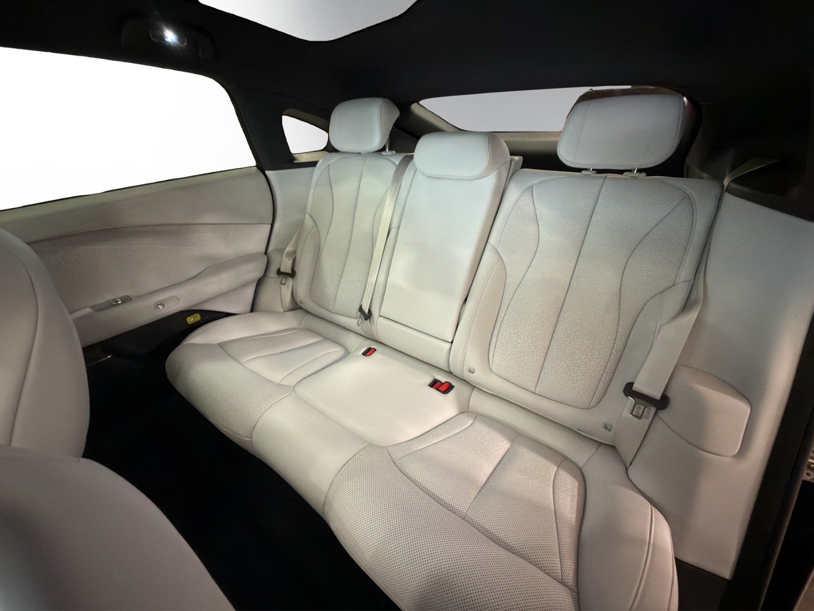 XPENG P7+ AWD PERFORMANCE-image-10