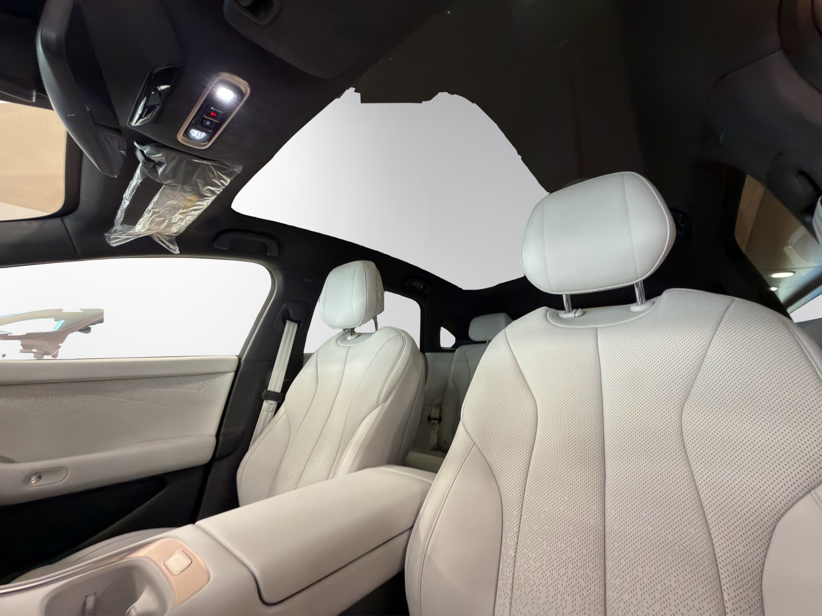 XPENG P7+ AWD PERFORMANCE-image-9