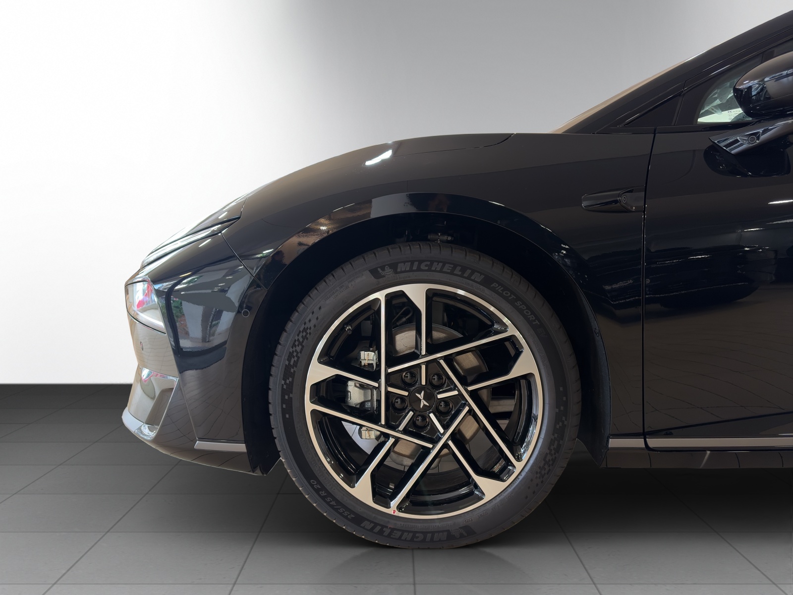 XPENG P7+ AWD PERFORMANCE-image-6