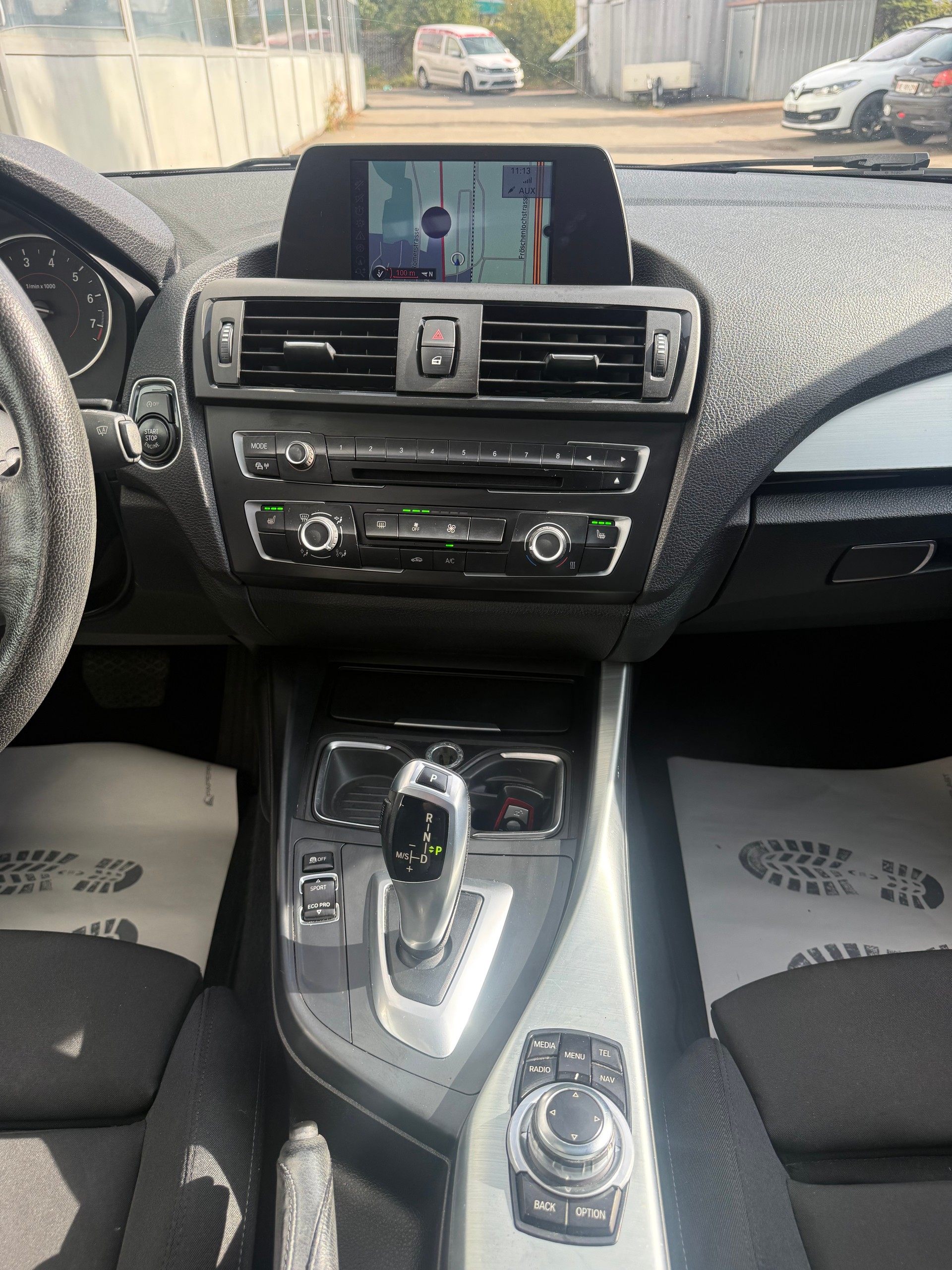 BMW 118i Sport Line Steptronic || ab MFK-image-9