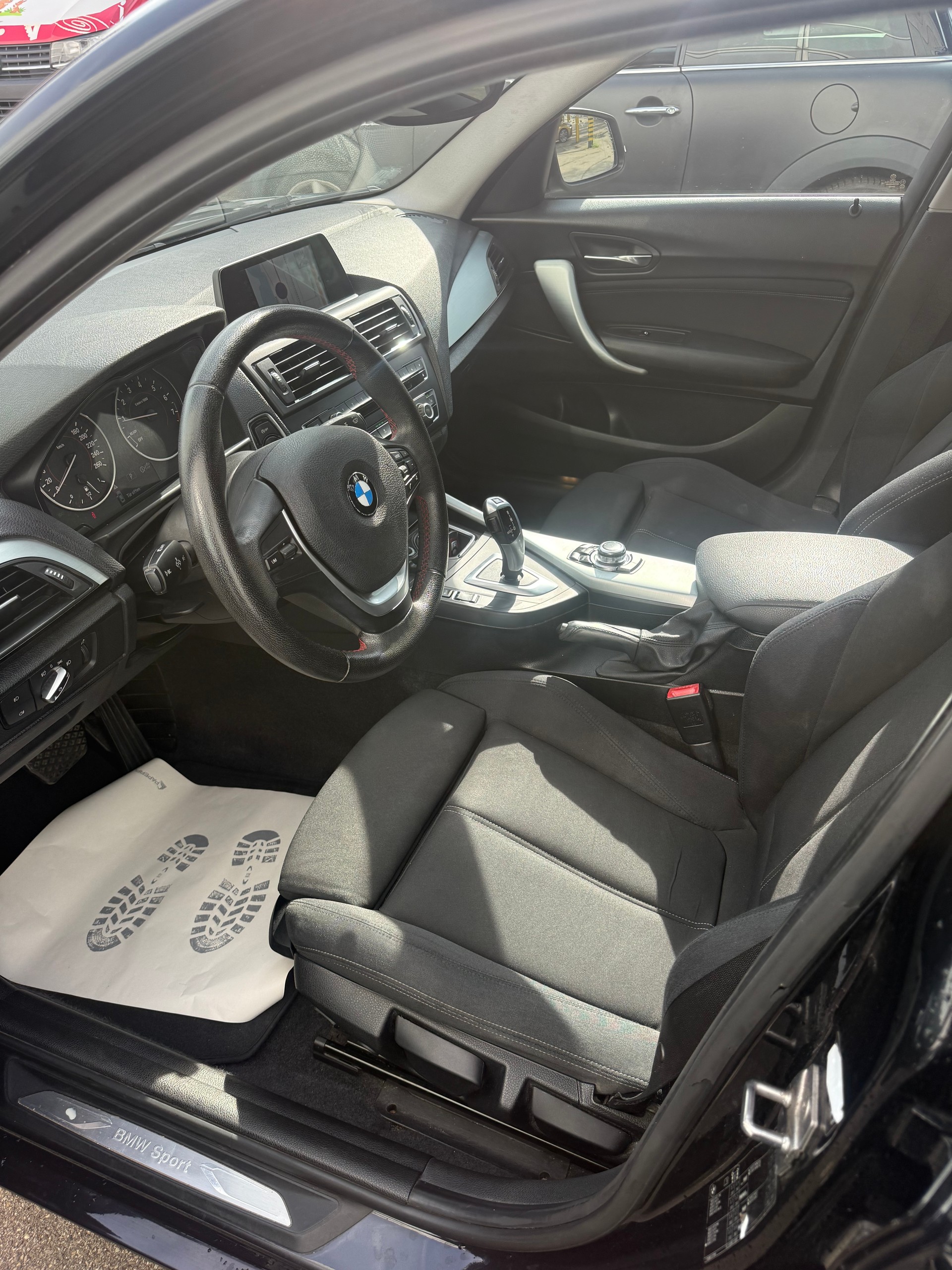 BMW 118i Sport Line Steptronic || ab MFK-image-10