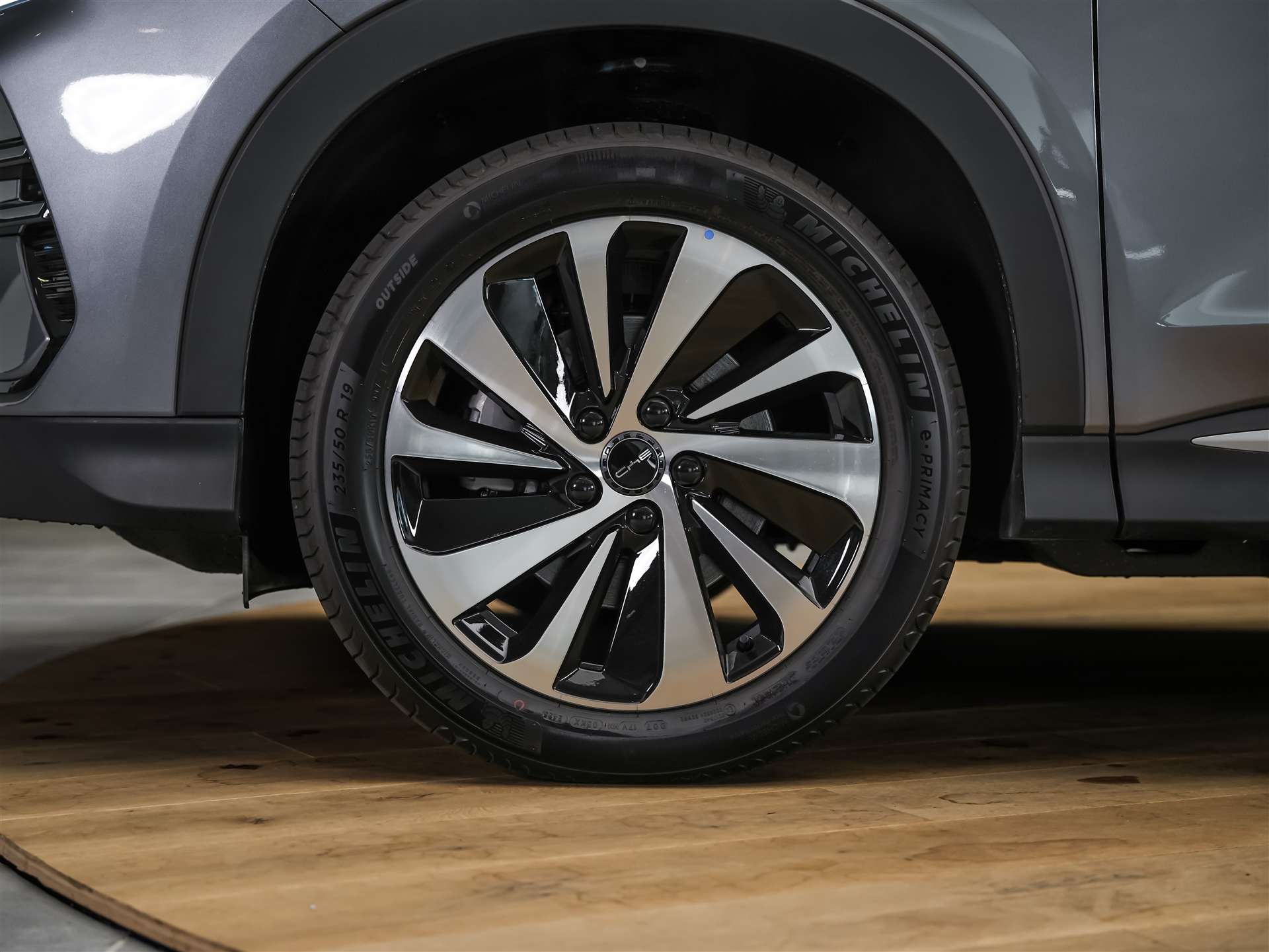 BYD Seal U DM-i Design AWD *SOFORT Verfügbar*Werksgarantie*Lenkradheizung*Sitzbelüftung*360° Kamera*-image-18