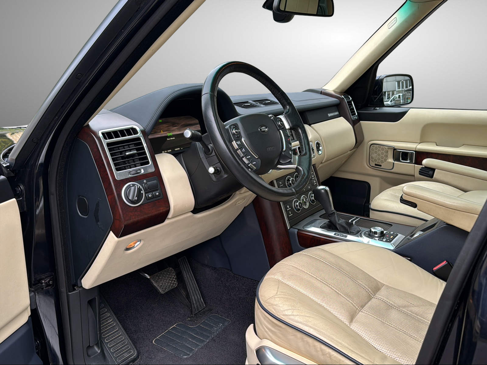 LAND ROVER Range Rover 3.6 d Vogue Automatic-image-18