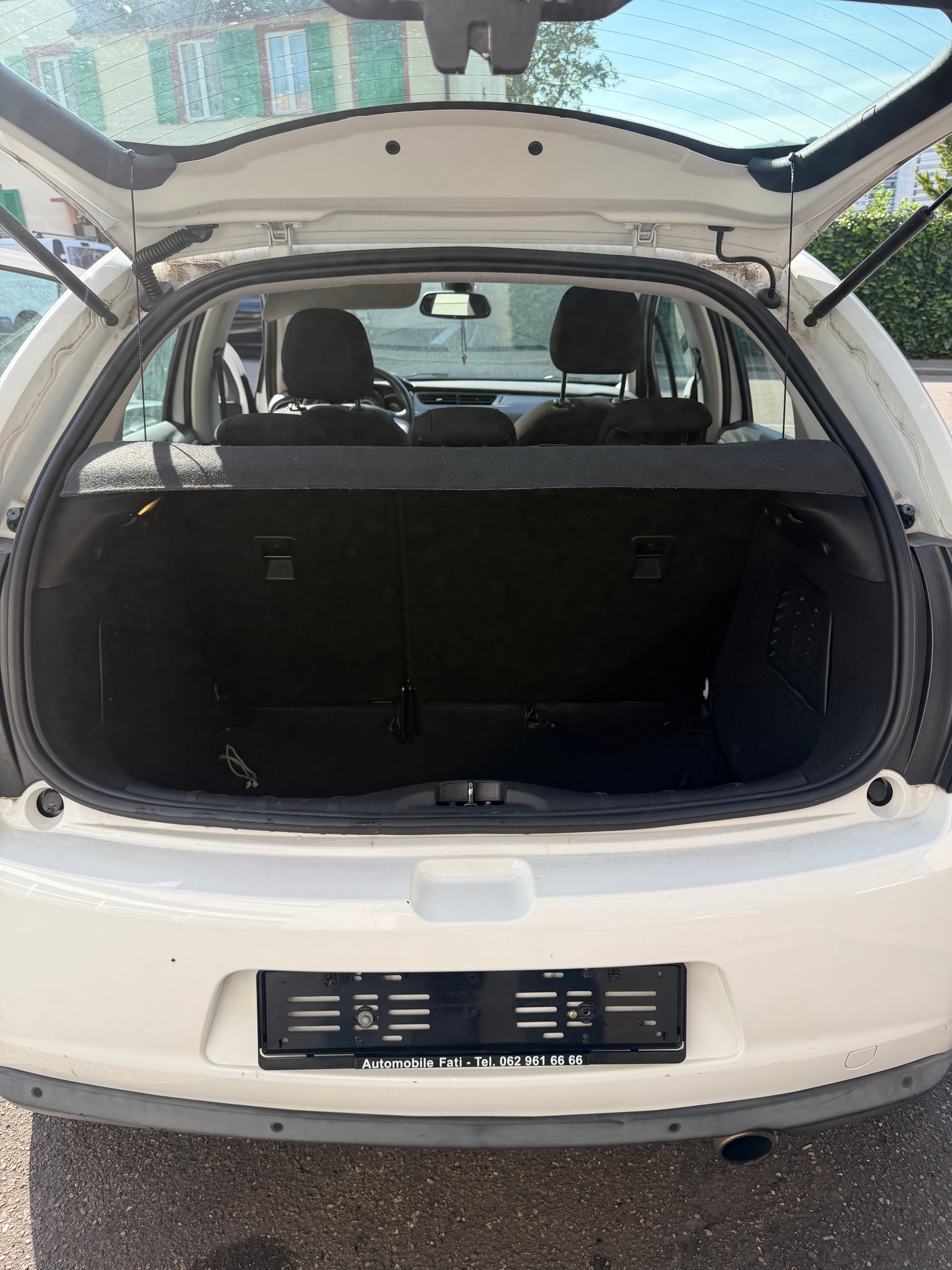CITROEN C3 1.4i 16V Exclusive EGS5-image-5