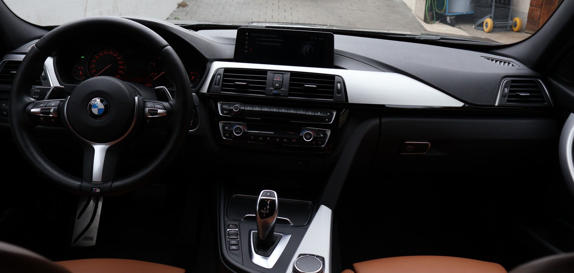 BMW 335d xDrive Touring Edition M Sport Steptronic-image-15