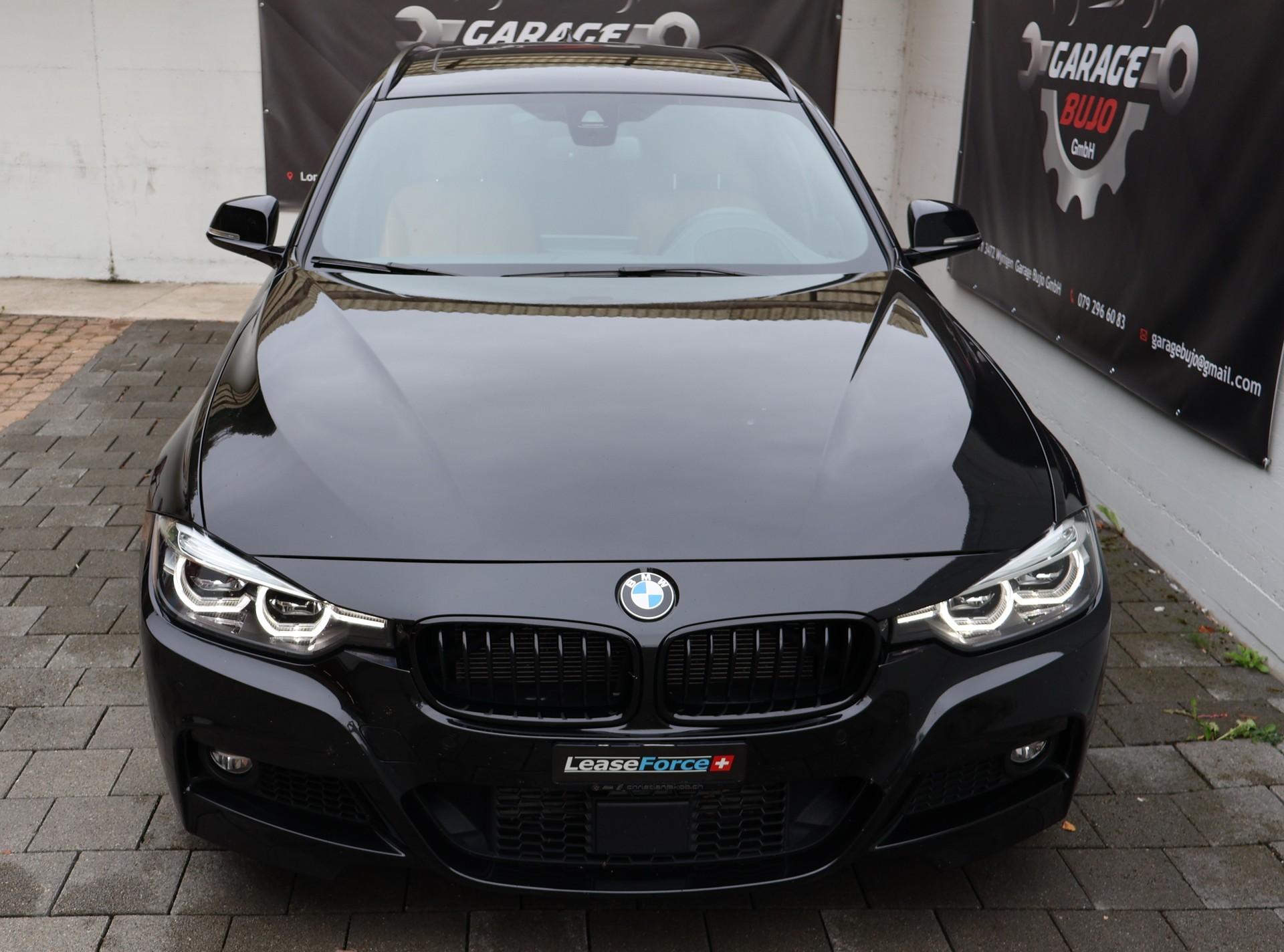 BMW 335d xDrive Touring Edition M Sport Steptronic-image-2