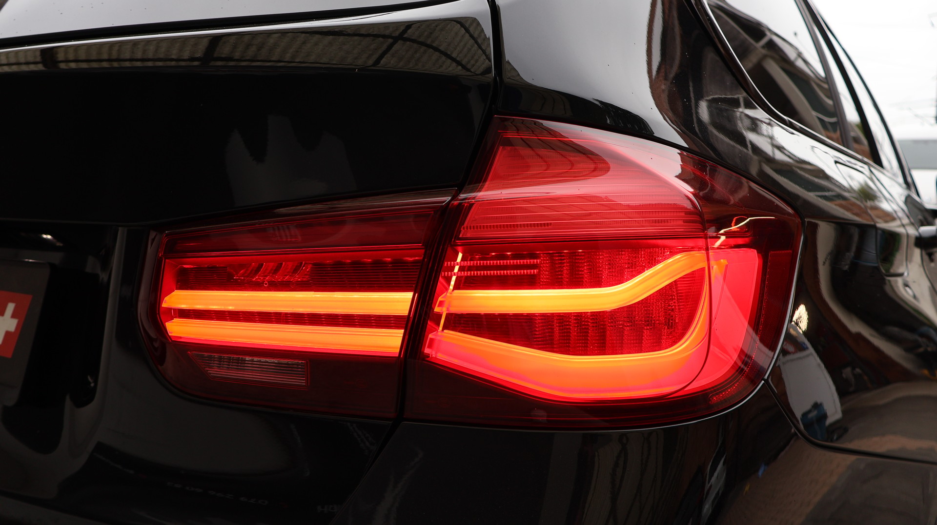 BMW 335d xDrive Touring Edition M Sport Steptronic-image-8