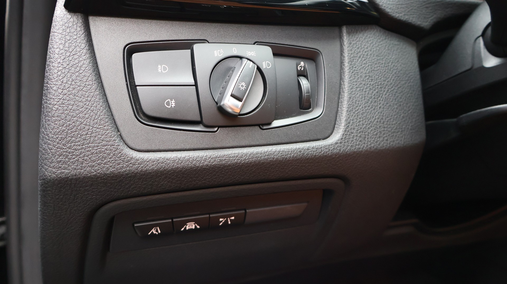 BMW 335d xDrive Touring Edition M Sport Steptronic-image-18