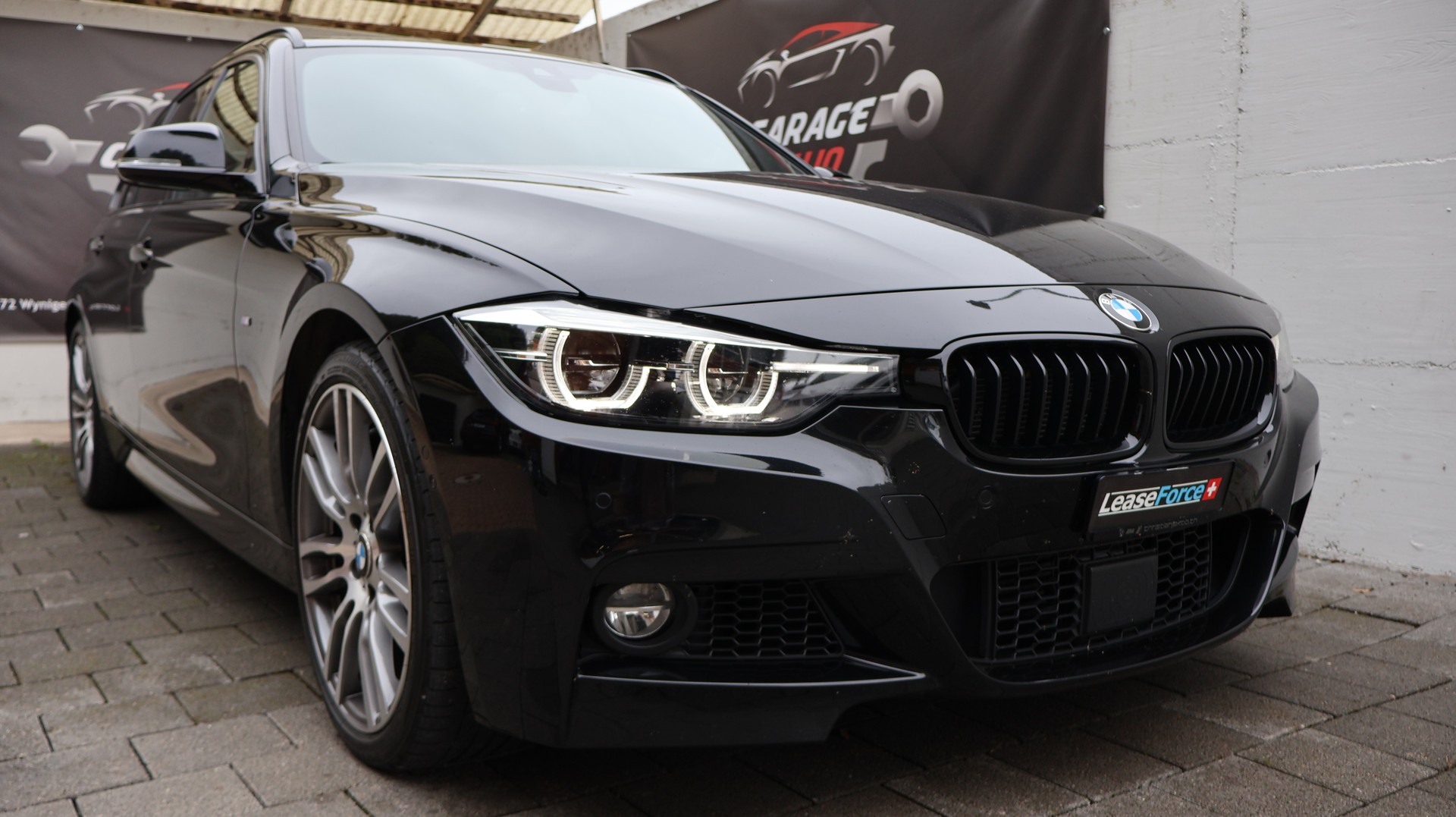 BMW 335d xDrive Touring Edition M Sport Steptronic-image-0