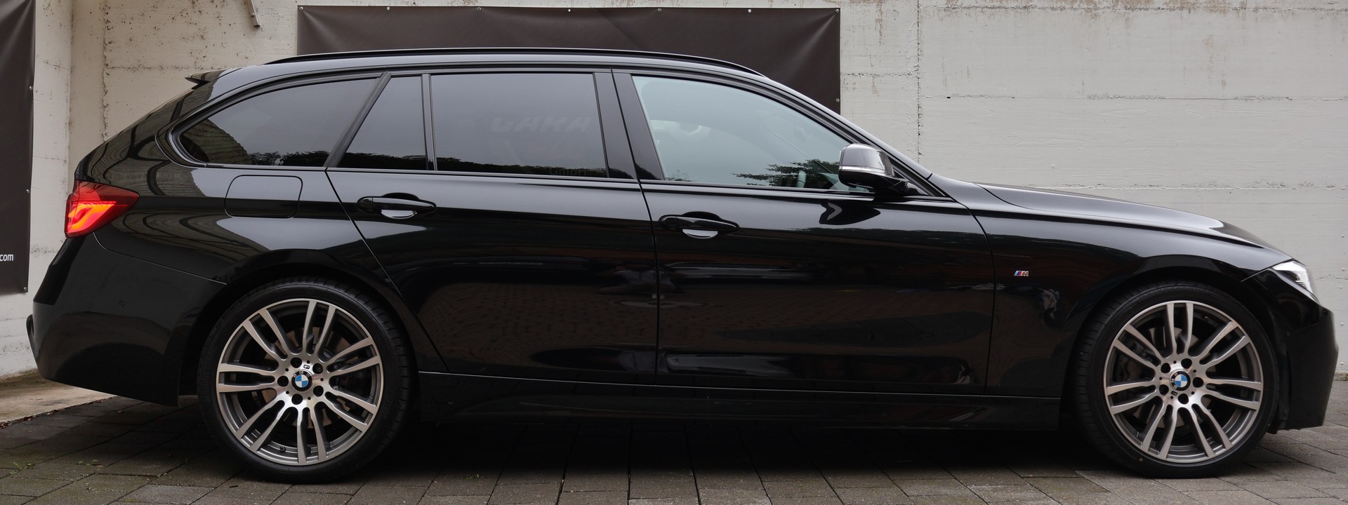 BMW 335d xDrive Touring Edition M Sport Steptronic-image-4