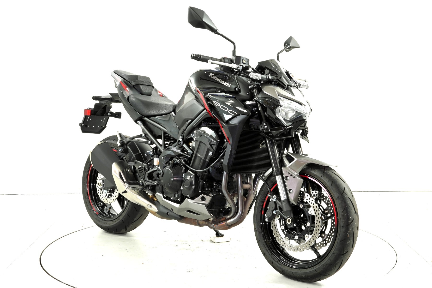 KAWASAKI Z 900 ABS-showroom-element-1