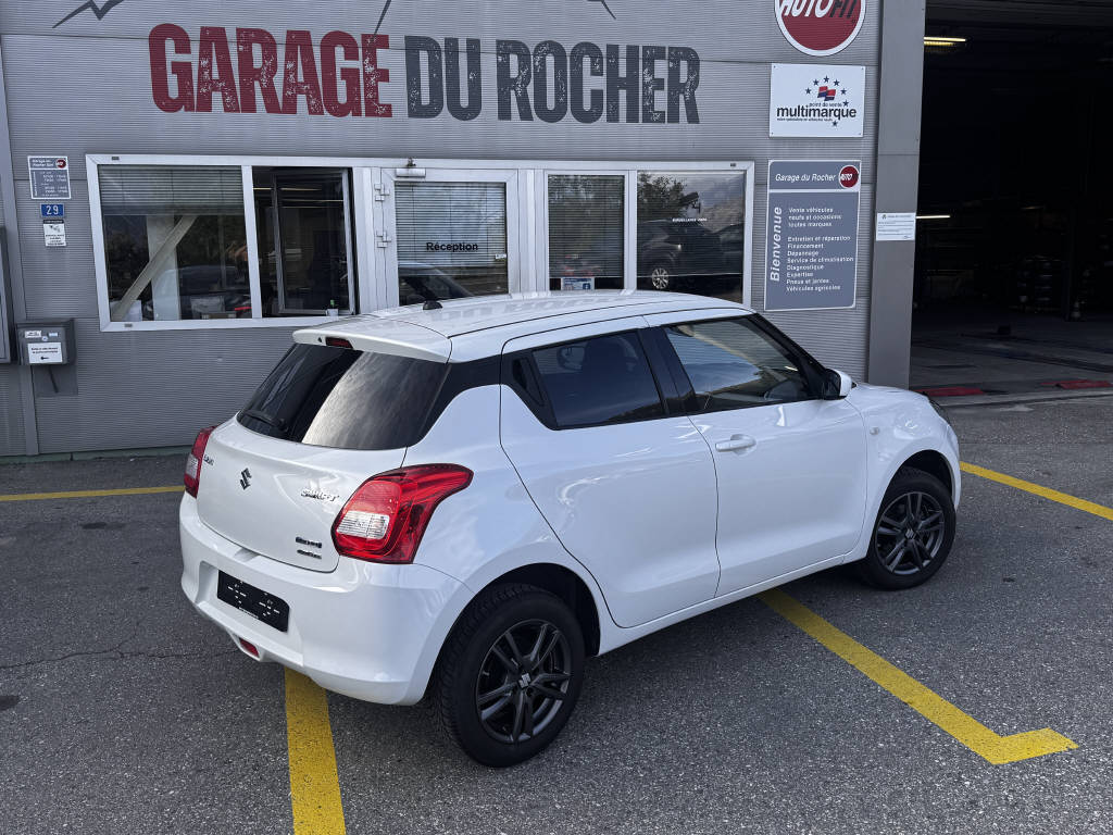 SUZUKI Swift 1.2 Compact Top Hybrid 4x4-image-2