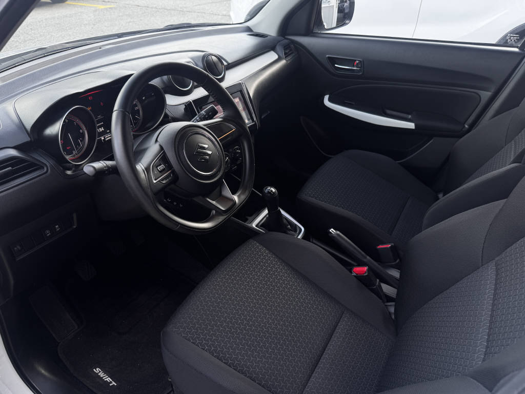 SUZUKI Swift 1.2 Compact Top Hybrid 4x4-image-12
