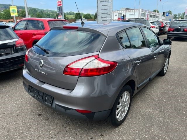 RENAULT Mégane 1.6 16V Dynamique-image-3