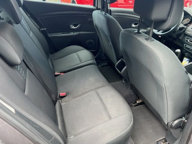 RENAULT Mégane 1.6 16V Dynamique-image-9