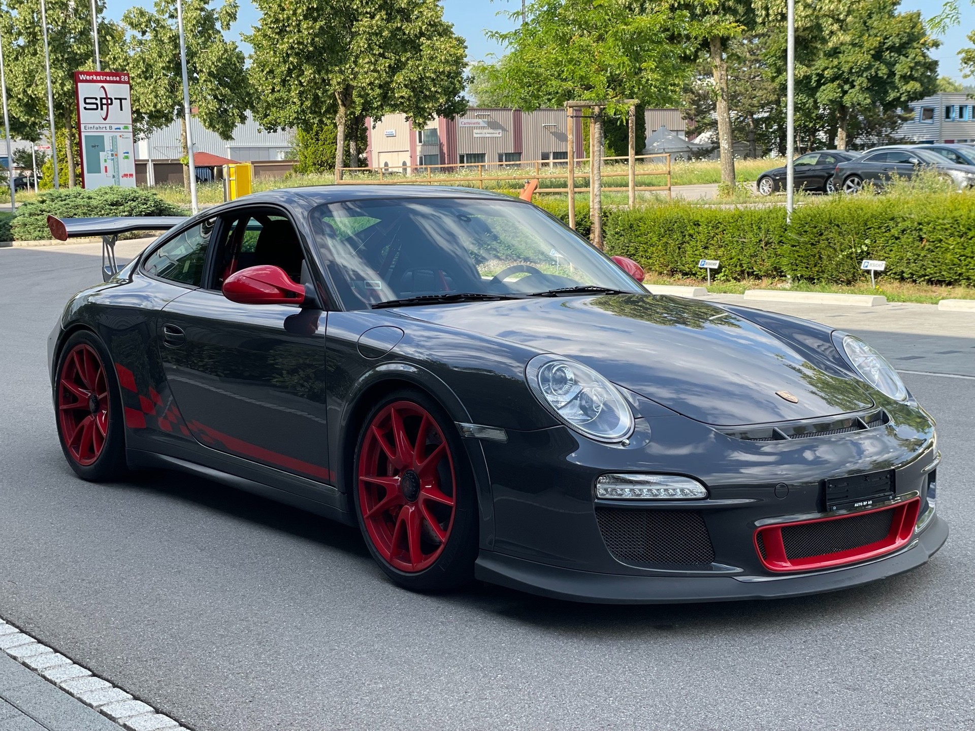 PORSCHE 911 GT3 RS-image-1
