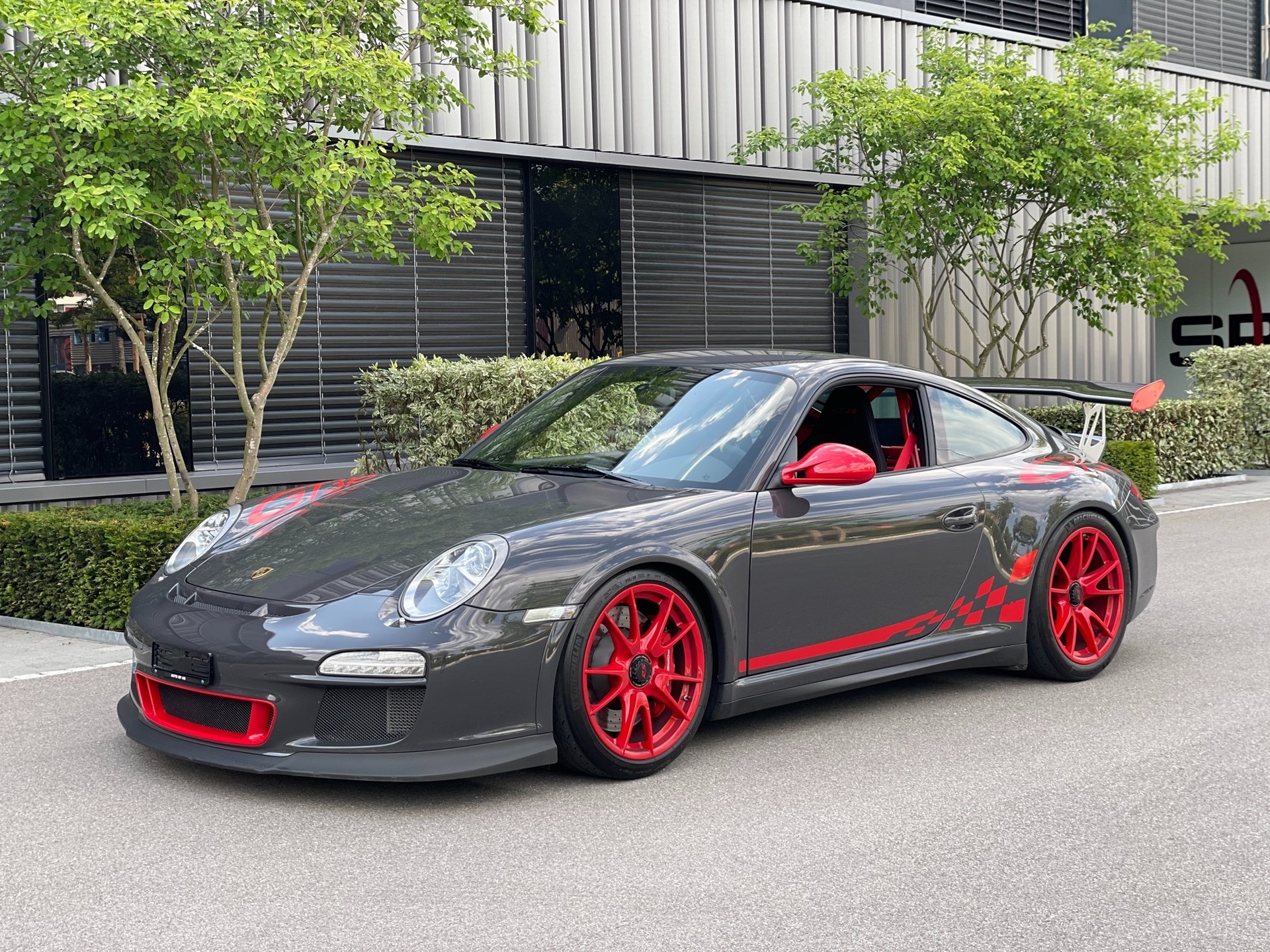 PORSCHE 911 GT3 RS-image-0