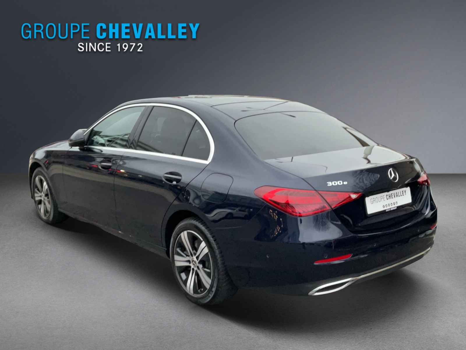 MERCEDES-BENZ C 300e Avantgarde-image-3
