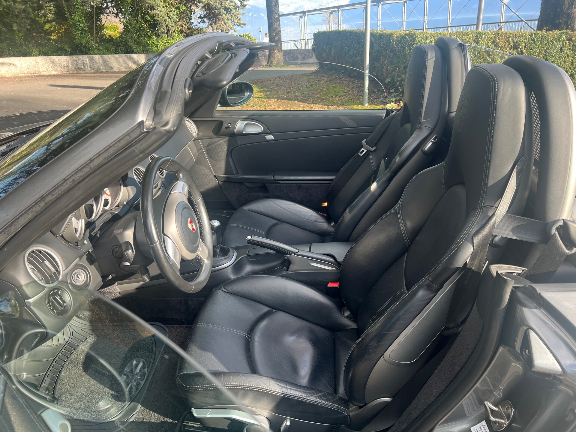 PORSCHE S 3.4 6 Vitesses (Un seul propriétaire)-image-3