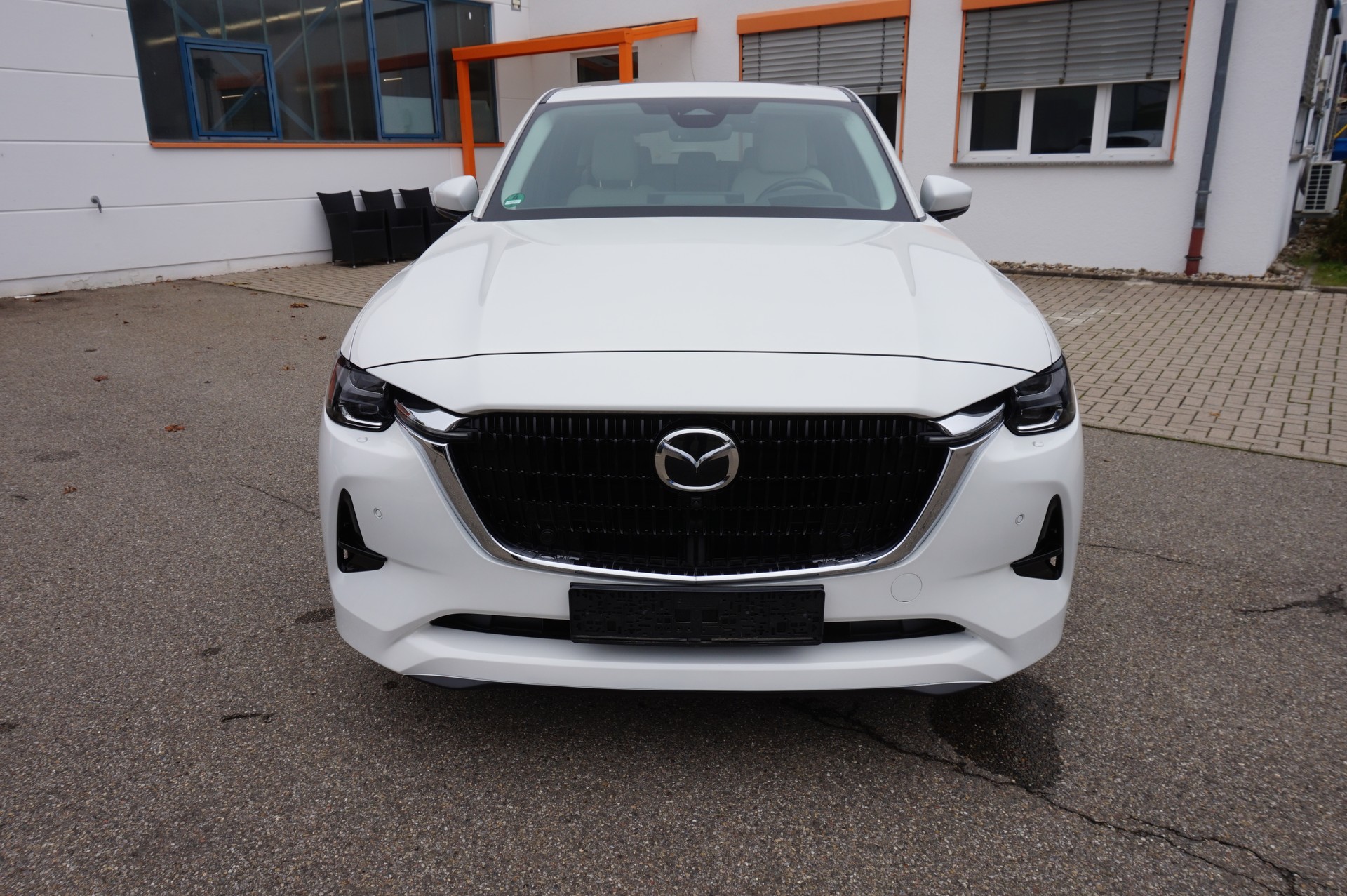 MAZDA CX-60 e-Skyactiv PHEV 327 AWD Takumi-image-2