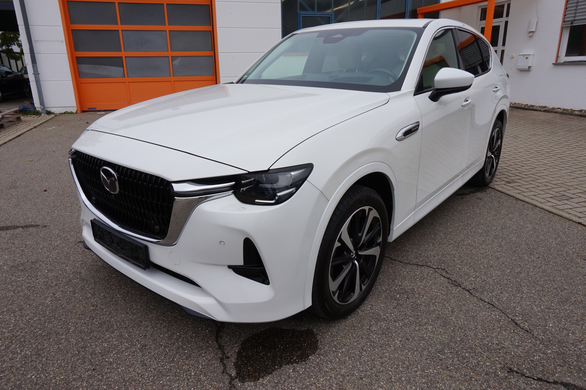 MAZDA CX-60 e-Skyactiv PHEV 327 AWD Takumi-image-1