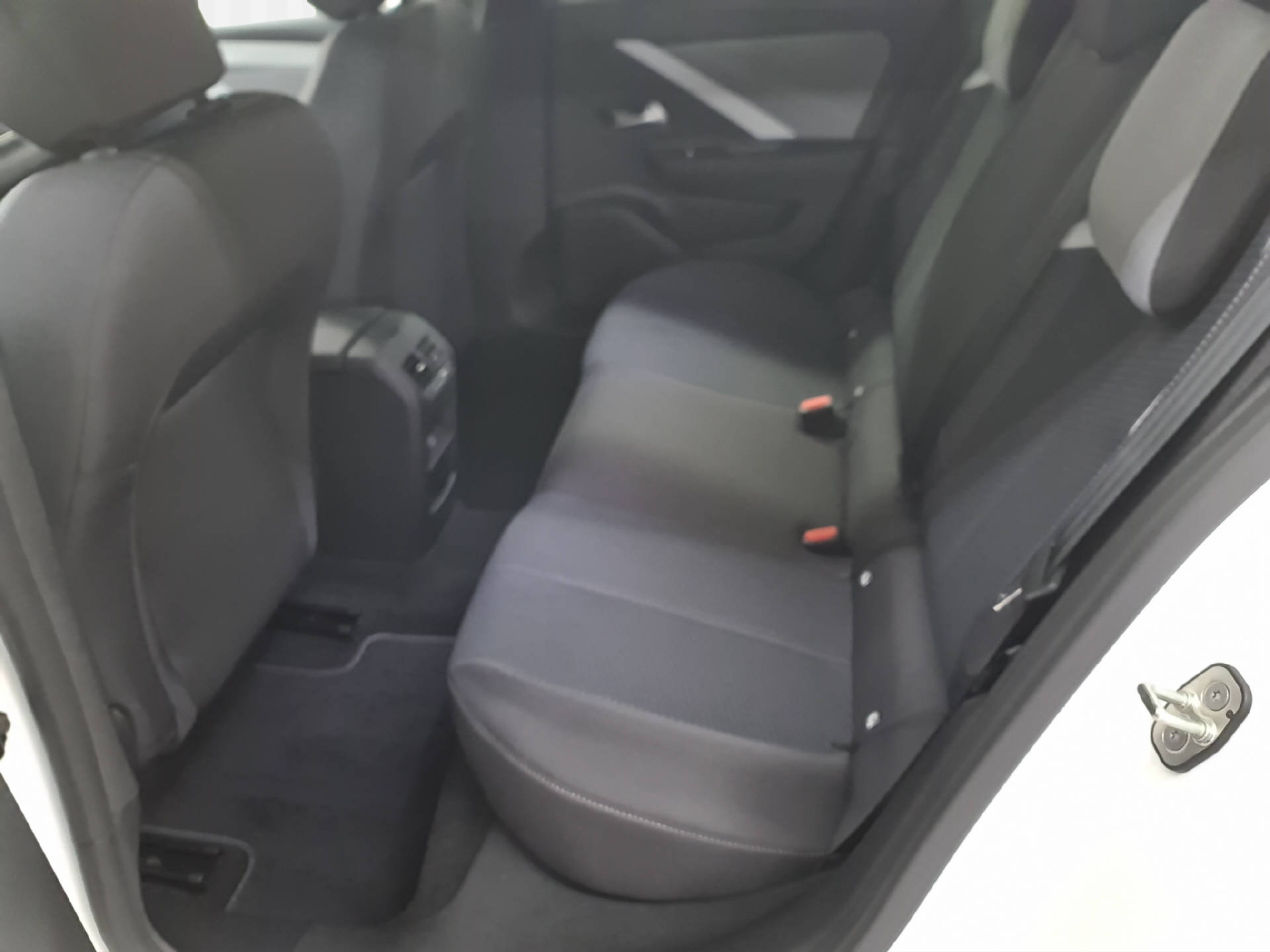 OPEL Astra 1.2 TURBO 110 PS Swiss-image-9