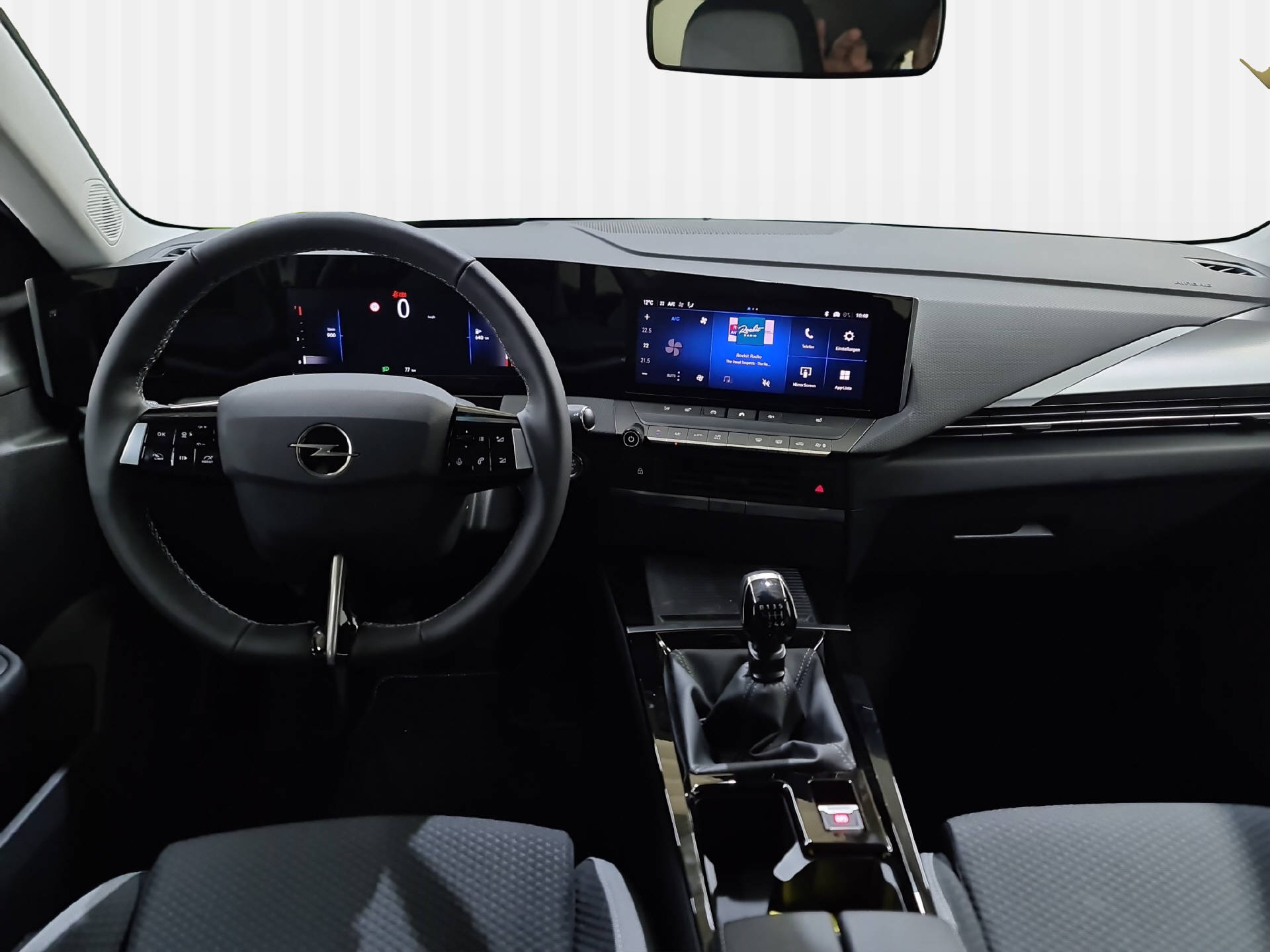 OPEL Astra 1.2 TURBO 110 PS Swiss-image-6