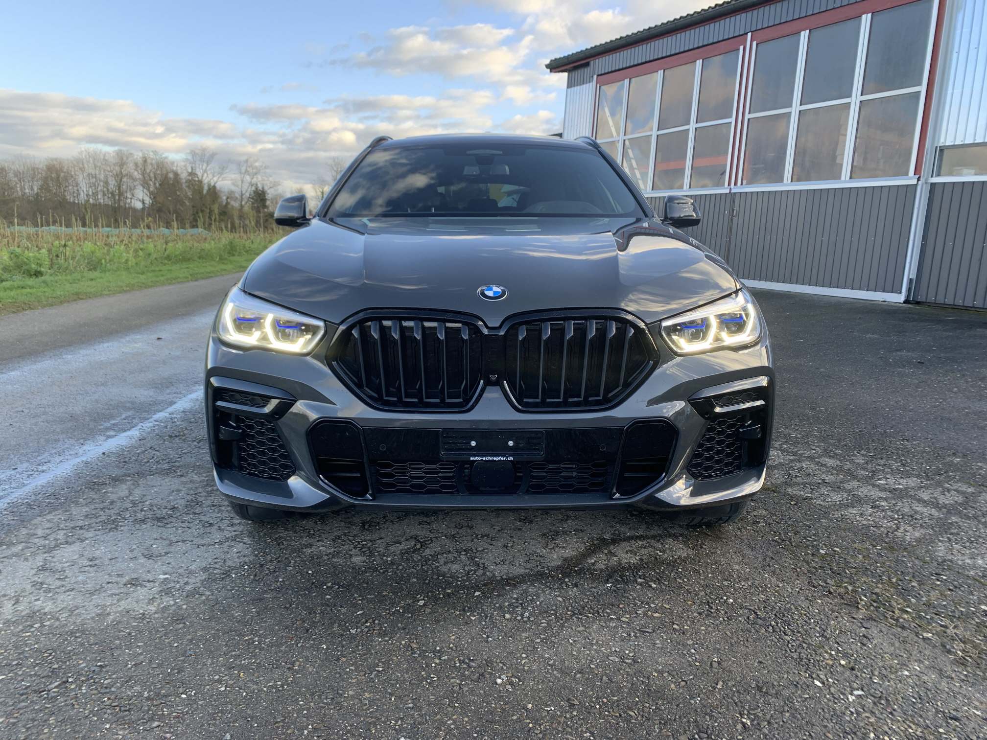 Car photo