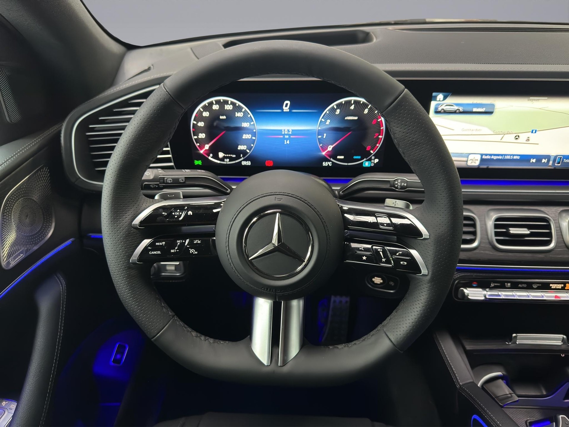 MERCEDES-BENZ GLE 450 AMG Line 4matic-image-9
