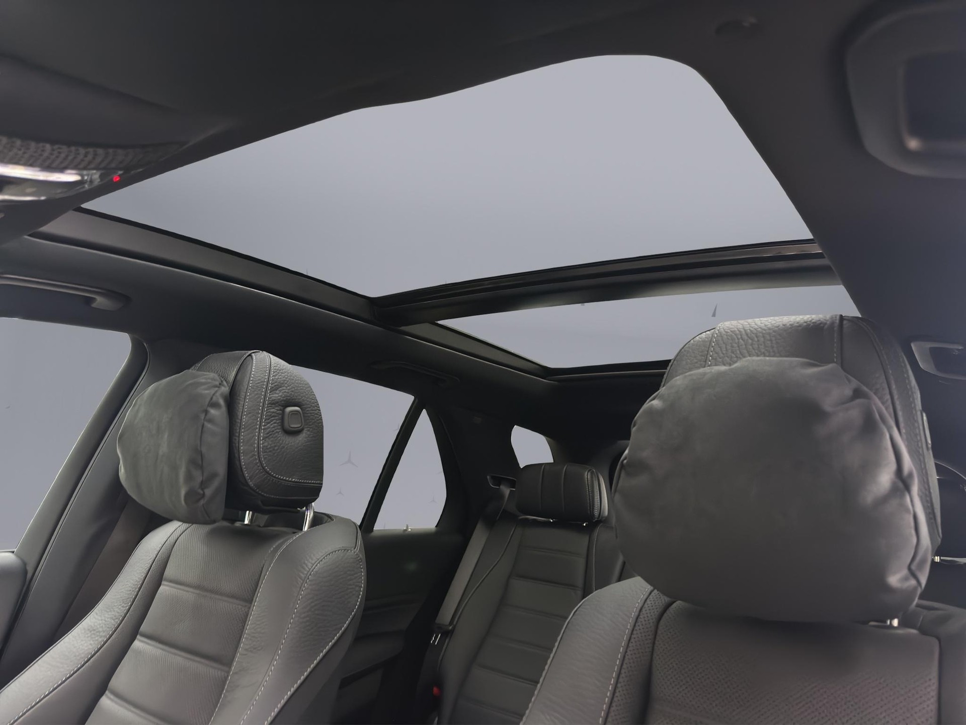 MERCEDES-BENZ GLE 450 AMG Line 4matic-image-18