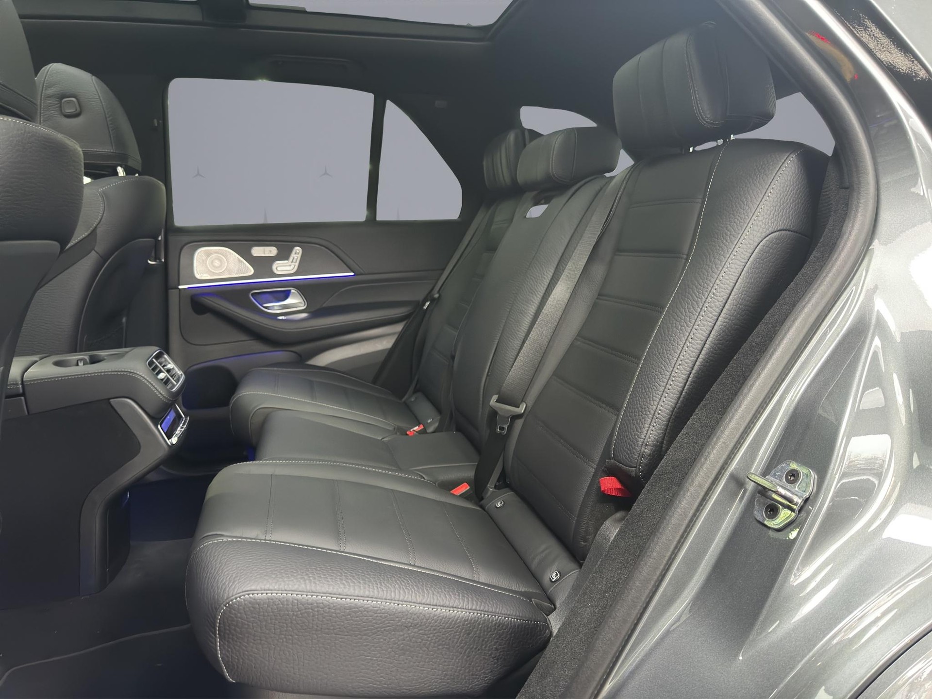 MERCEDES-BENZ GLE 450 AMG Line 4matic-image-11