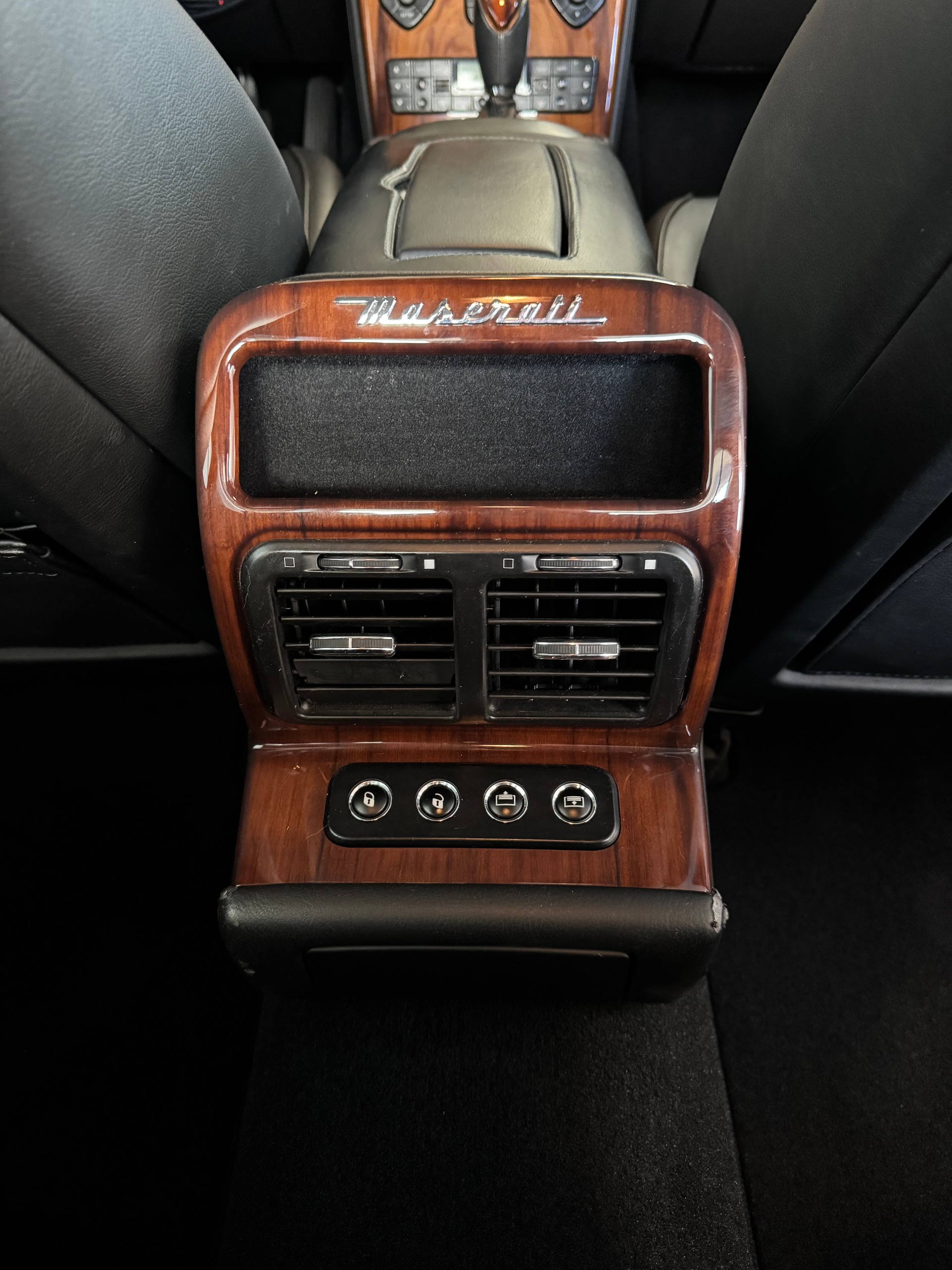 MASERATI Quattroporte 4.2 V8 Executive GT Automatica-image-21