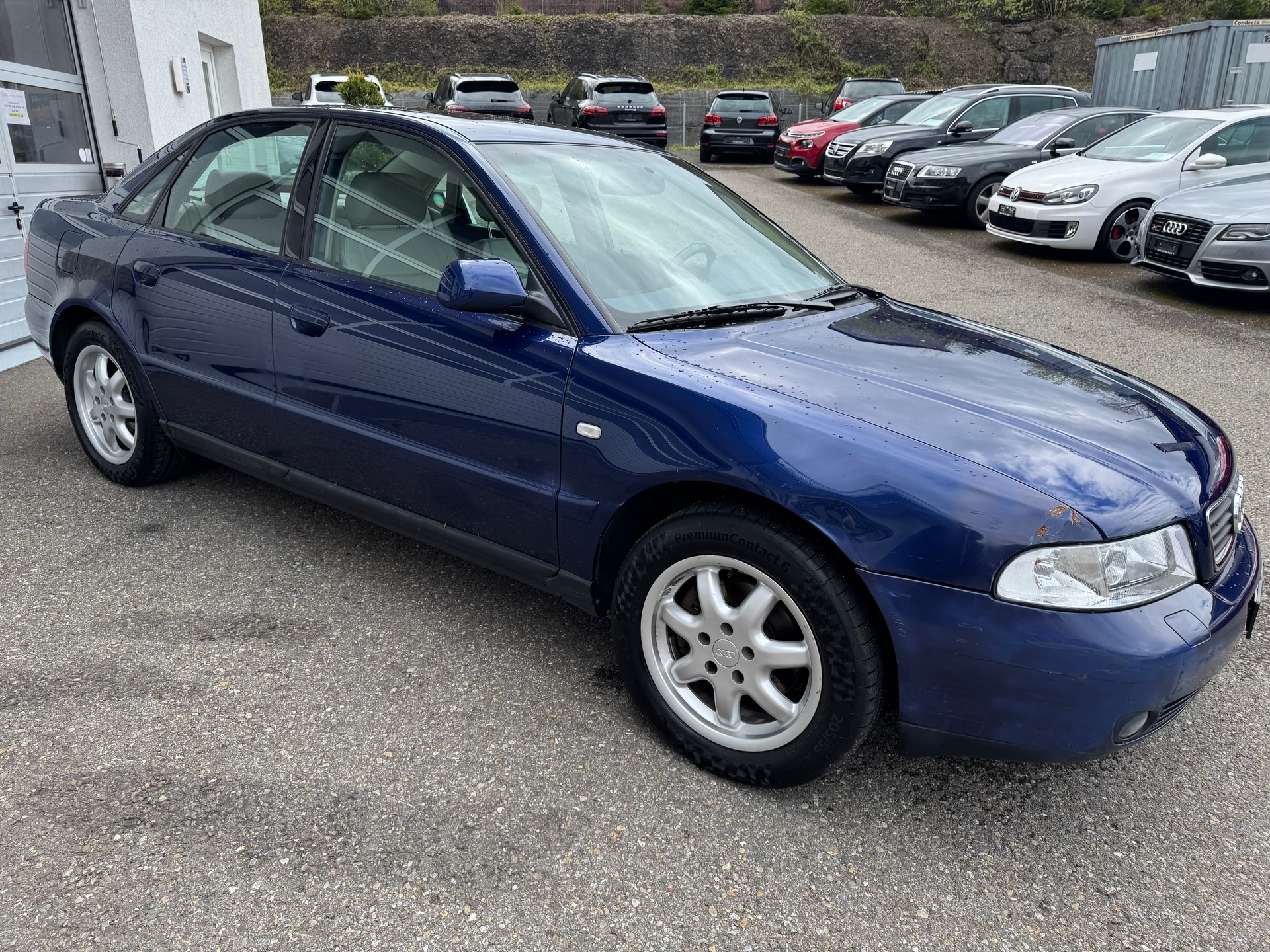 AUDI A4 2.8 quattro Advance-image-3