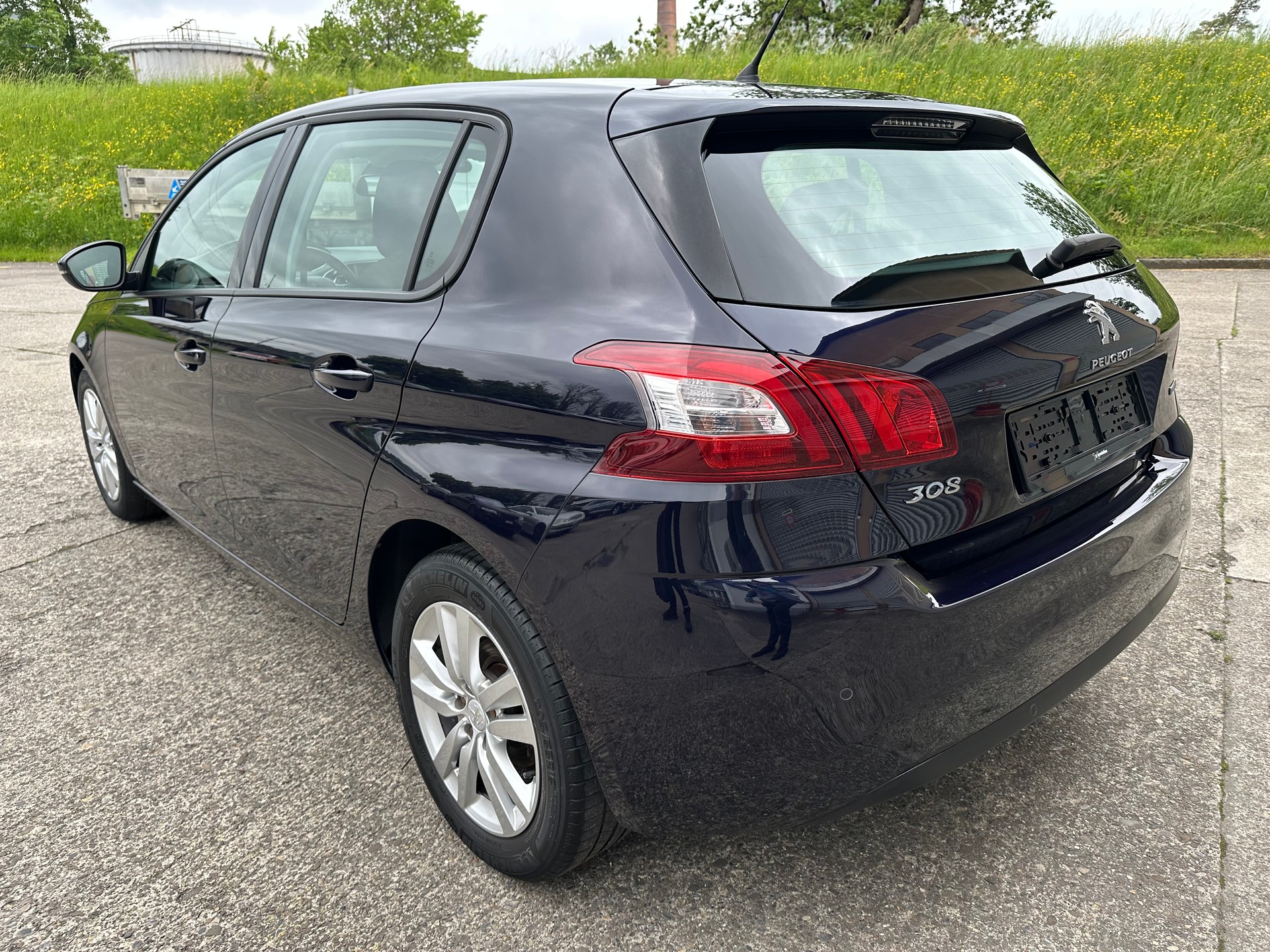 PEUGEOT 308 1.6 BlueHDI Active-image-2