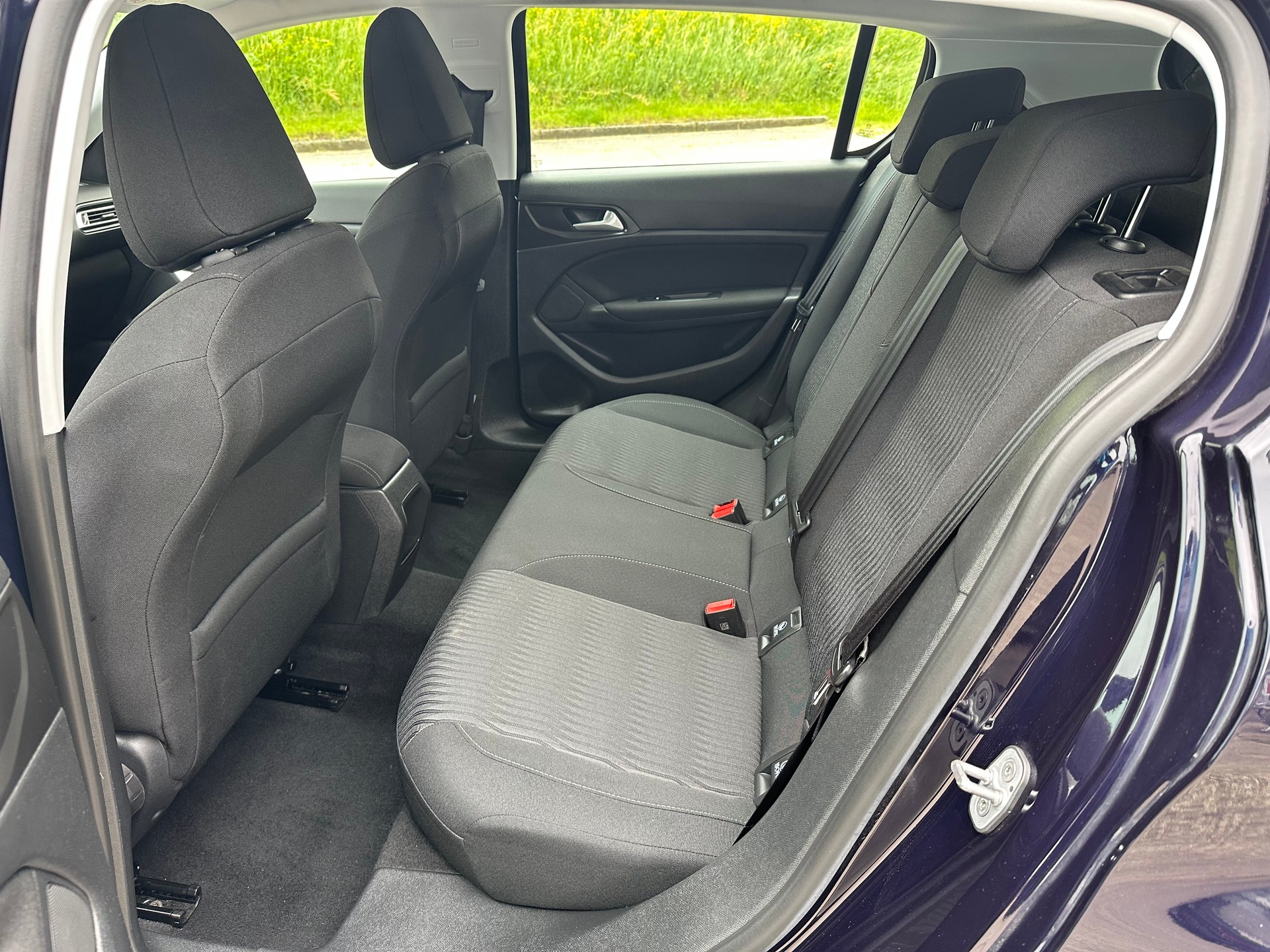 PEUGEOT 308 1.6 BlueHDI Active-image-12