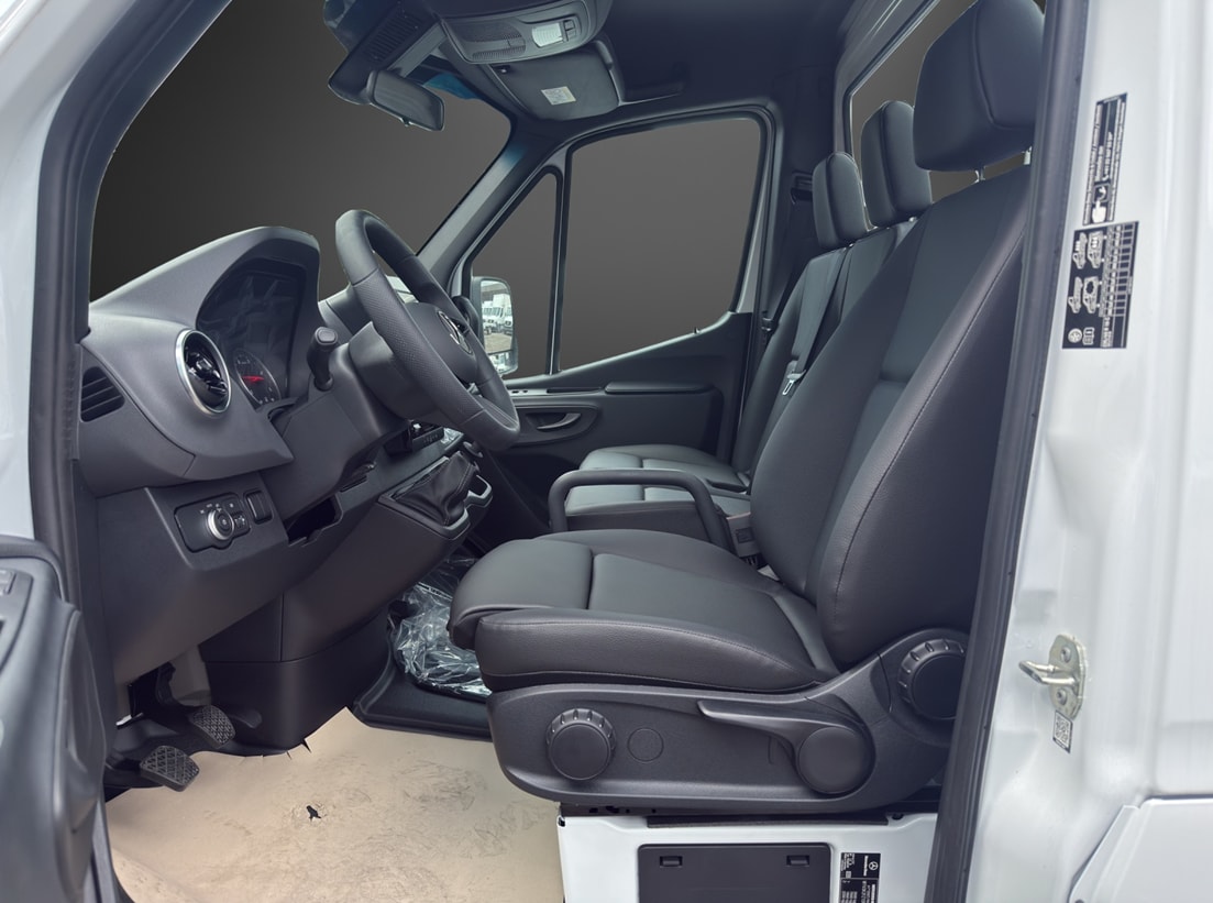MERCEDES-BENZ Sprinter 317 CDI Standard-image-9