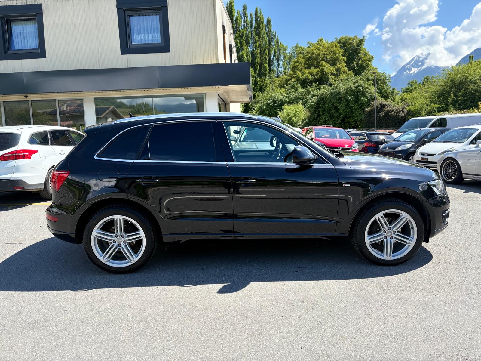 AUDI Q5 2.0 TDI quattro S-tronic-image-7