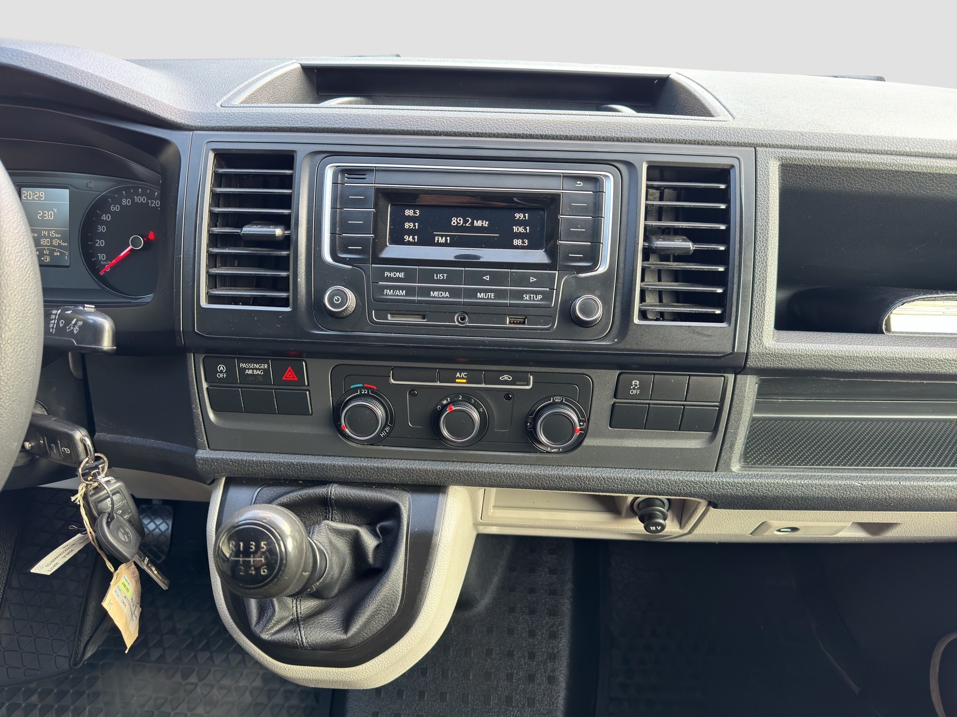 VW T6 2.0 TDI 4Motion-image-6