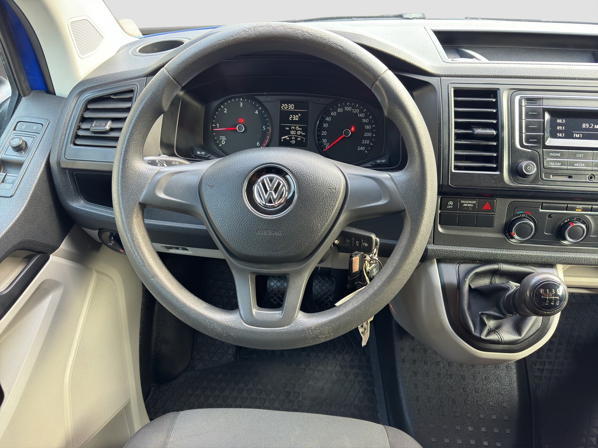 VW T6 2.0 TDI 4Motion-image-5