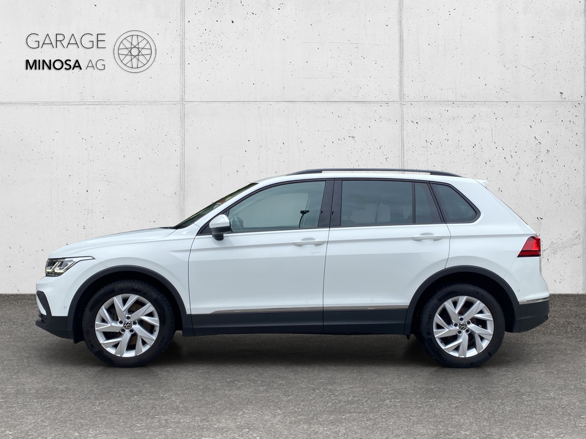 VW Tiguan 2.0TSI Life 4Motion DSG-image-1