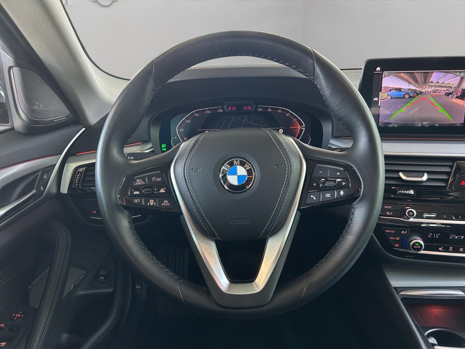 BMW 530d xDrive-image-5
