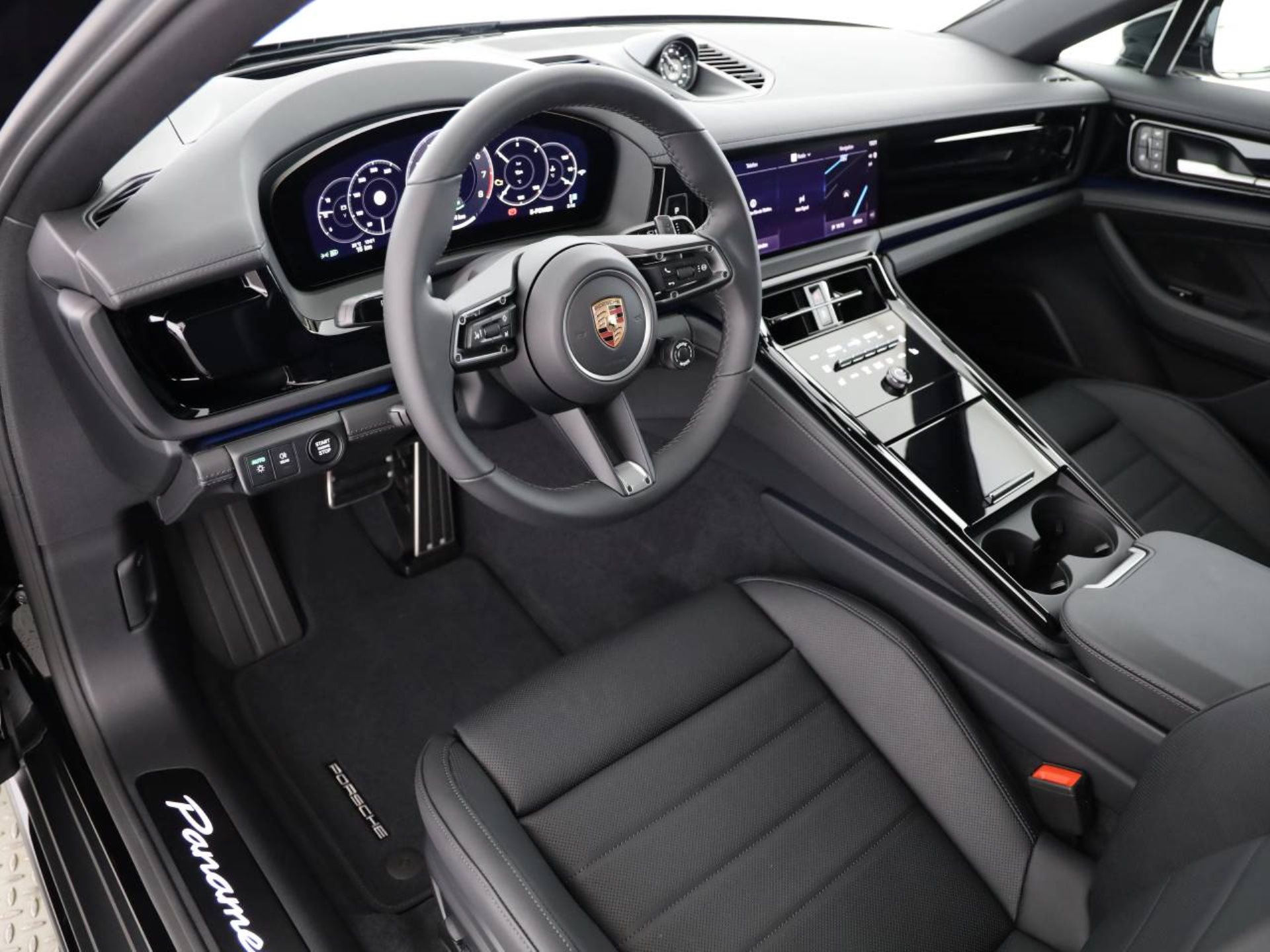 PORSCHE Panamera 4 E-Hybrid-image-9