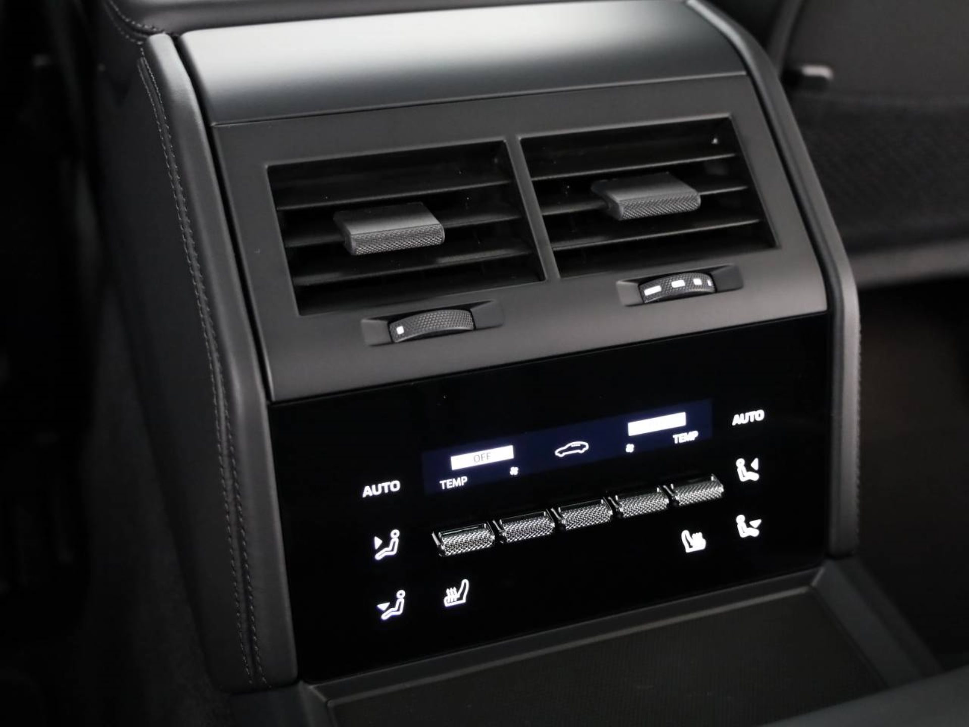 PORSCHE Panamera 4 E-Hybrid-image-19